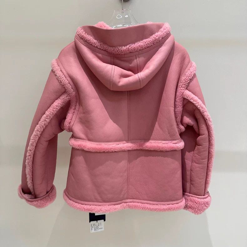 Louis Vuitton Louis Vuitton Pink Fur Lambswool One Piece Hooded Leather Size XXS / US 00 / IT 34 - 3 Thumbnail