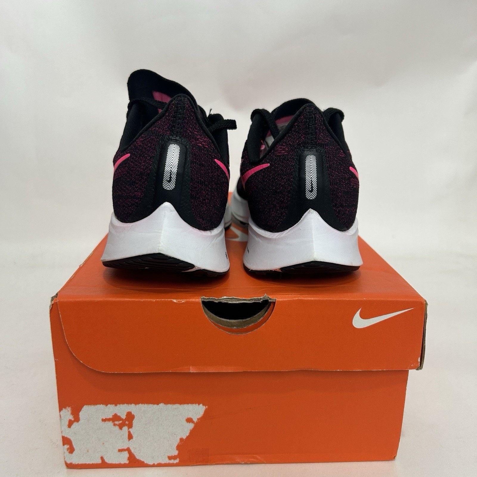 Nike Nike Air Zoom Pegasus 36 WMNS “Pink Blast/True Berry" Size US 7 / IT 37 - 4 Thumbnail