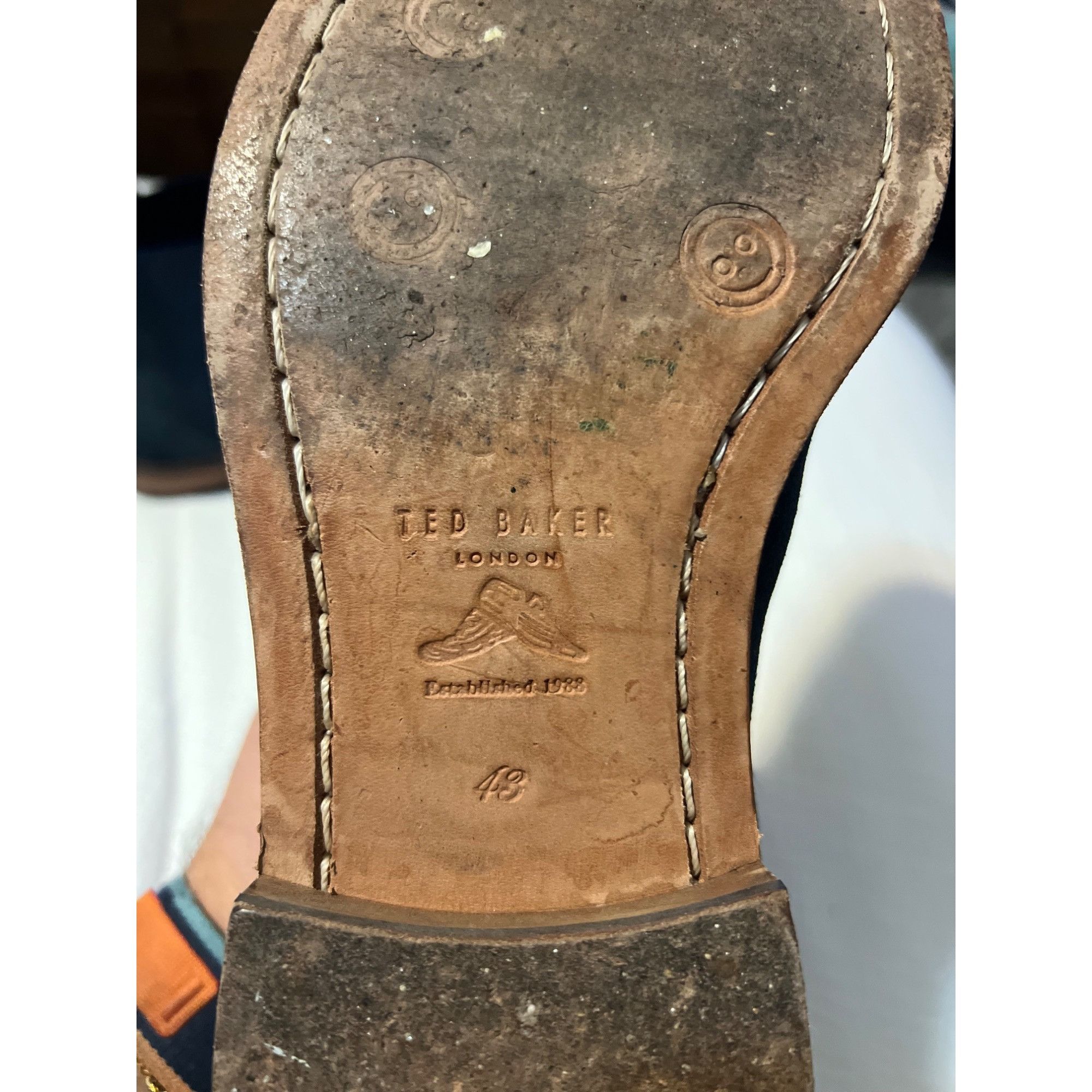 Ted Baker Ted Baker Men's Camroon 2 Suede Chelsea Boots - Size 43 / 10 Size US 10 / EU 43 - 5 Thumbnail