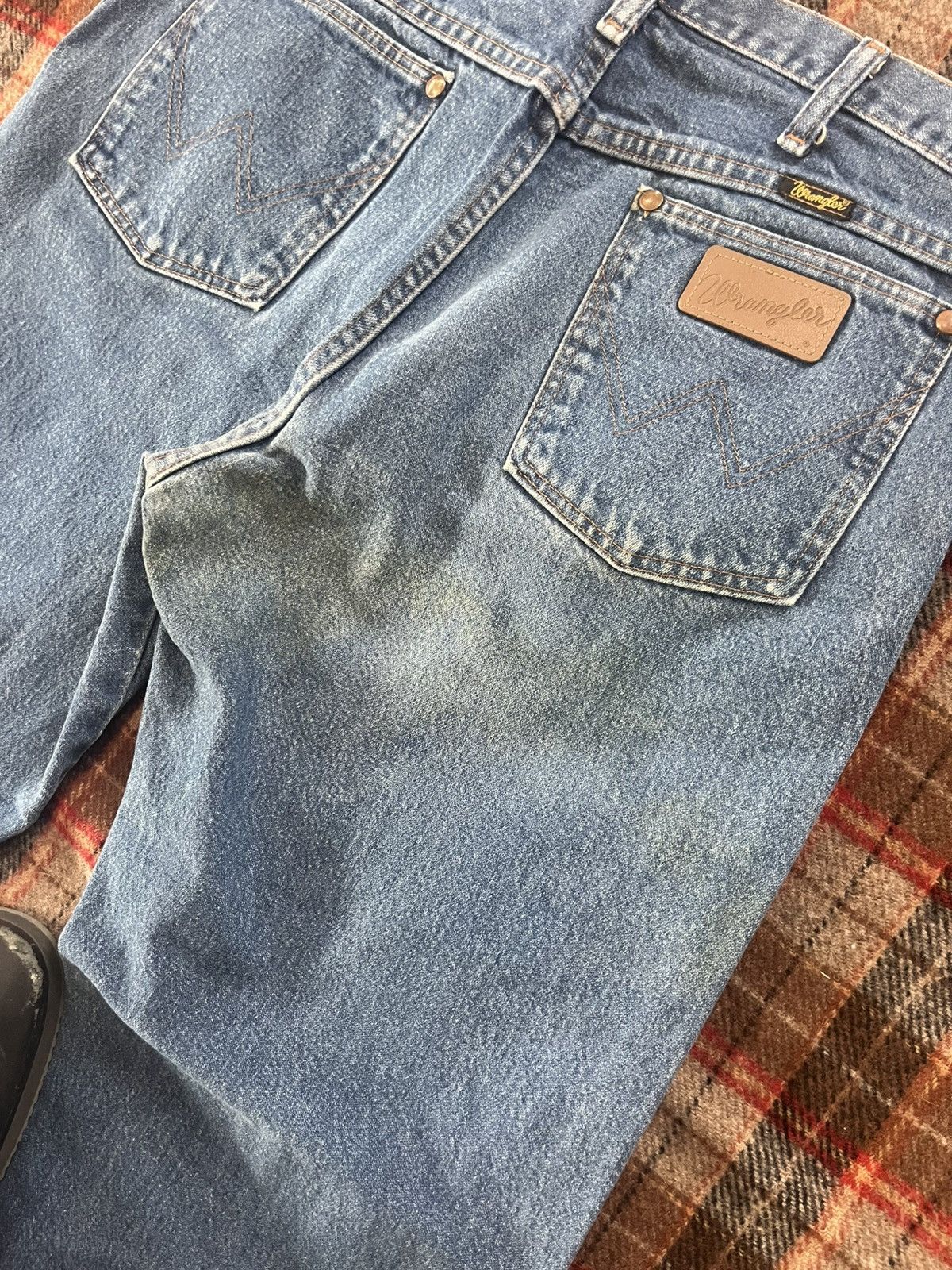Wrangler Vintage 90’s made in USA Wrangler Cut medium washed jeans Size US 32 / EU 48 - 13 Thumbnail