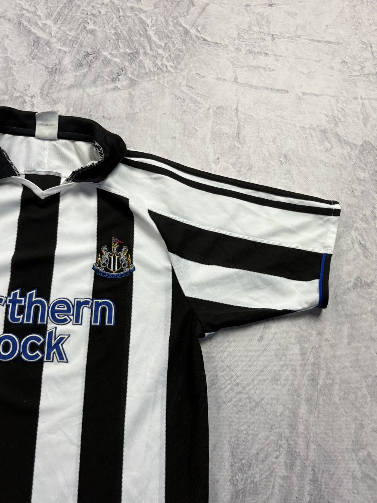 Adidas Newcastle United 03/05 Football Jersey retro premier League Size US M / EU 48-50 / 2 - 2 Thumbnail