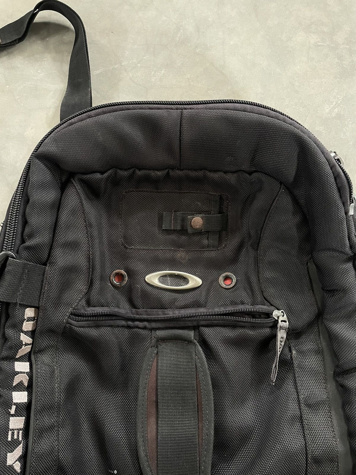 Oakley Vintage Oakley Software Backpack Slingbag Icon Size ONE SIZE - 13 Thumbnail
