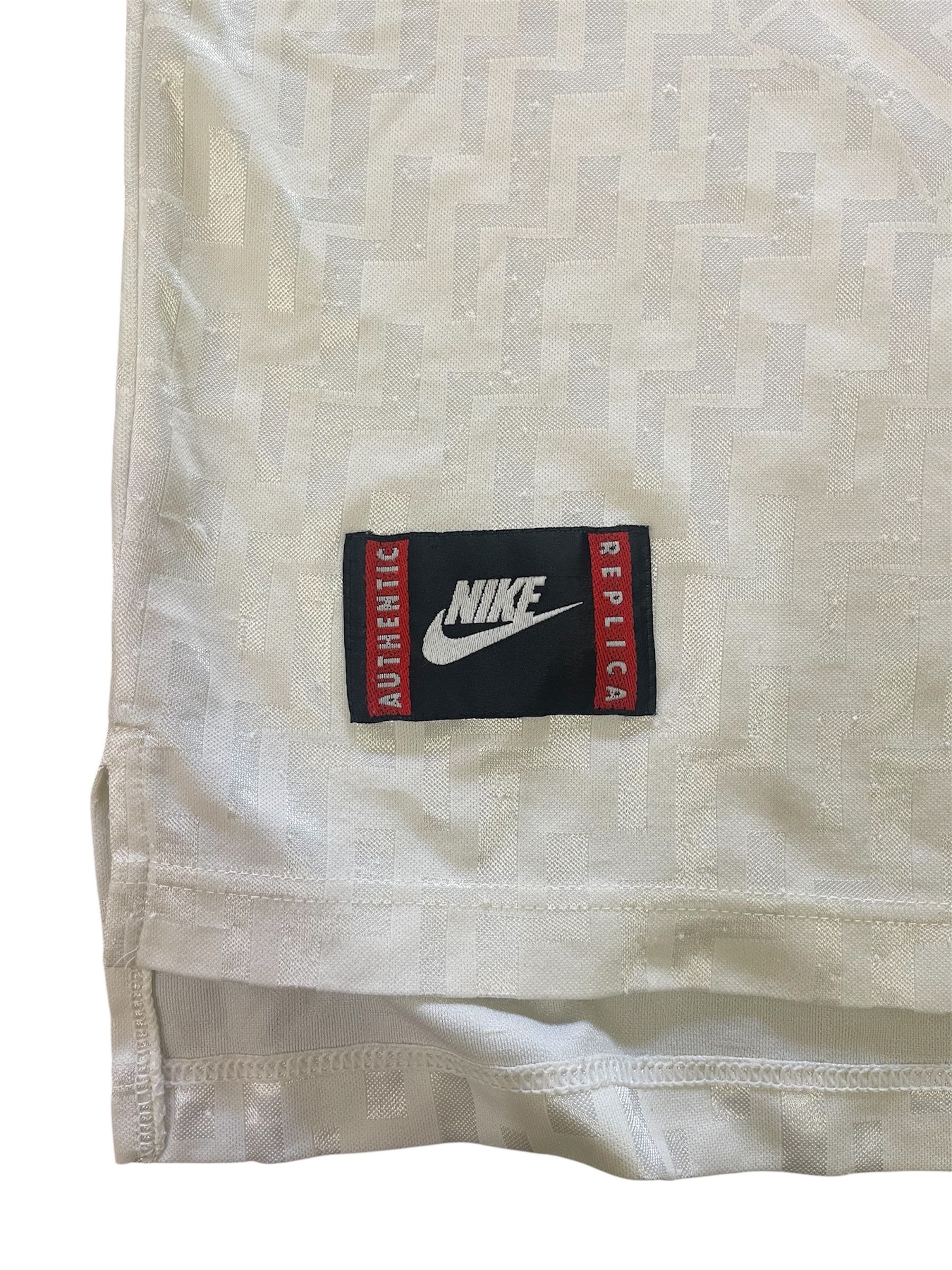 Nike Vintage 1996 Italy Jersey Made in Gt. Britain Size US L / EU 52-54 / 3 - 6 Thumbnail