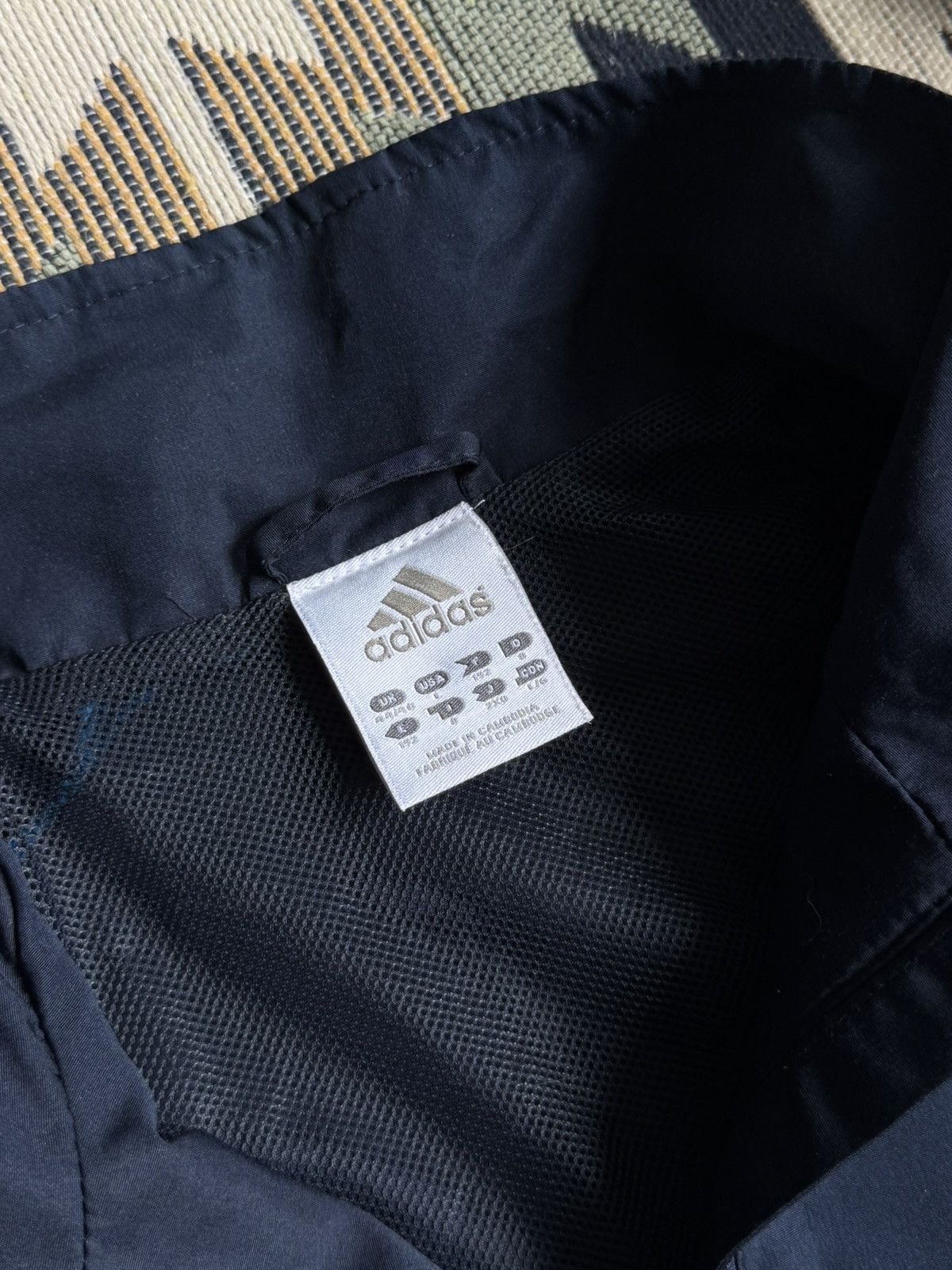 Adidas Vintage Adidas Nylon 3Stripes Track Jacket Size US L / EU 52-54 / 3 - 11 Thumbnail