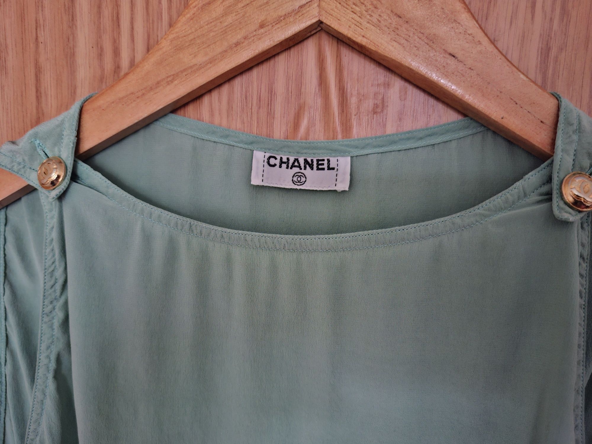 Chanel Chanel Vintage Gold Button Logo Silk Mint Blouse Size S / US 4 / IT 40 - 5 Thumbnail