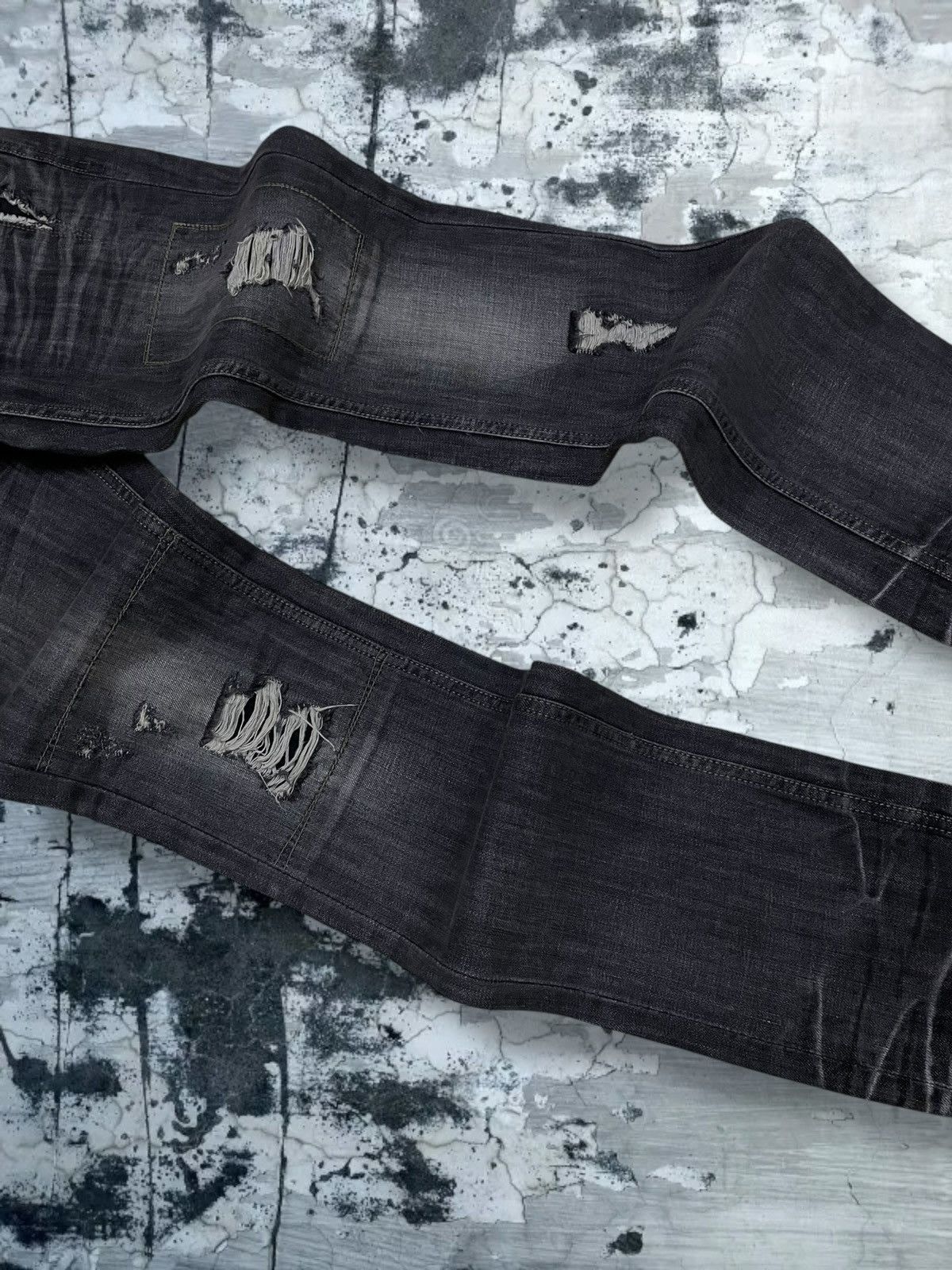 Tornado Mart Vintage 1990s Og Japan Designer RattleTrap Distressed Denim Size US 29 - 6 Thumbnail