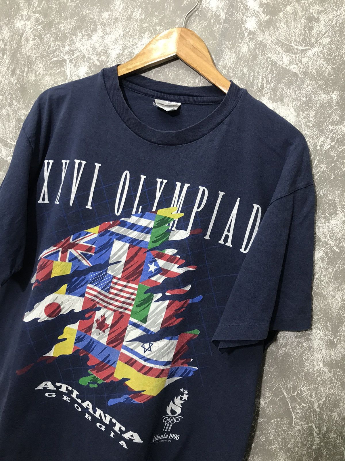 Vintage Vintage90s Atlanta 1996 Olympic Games T-shirt Size US L / EU 52-54 / 3 - 3 Thumbnail