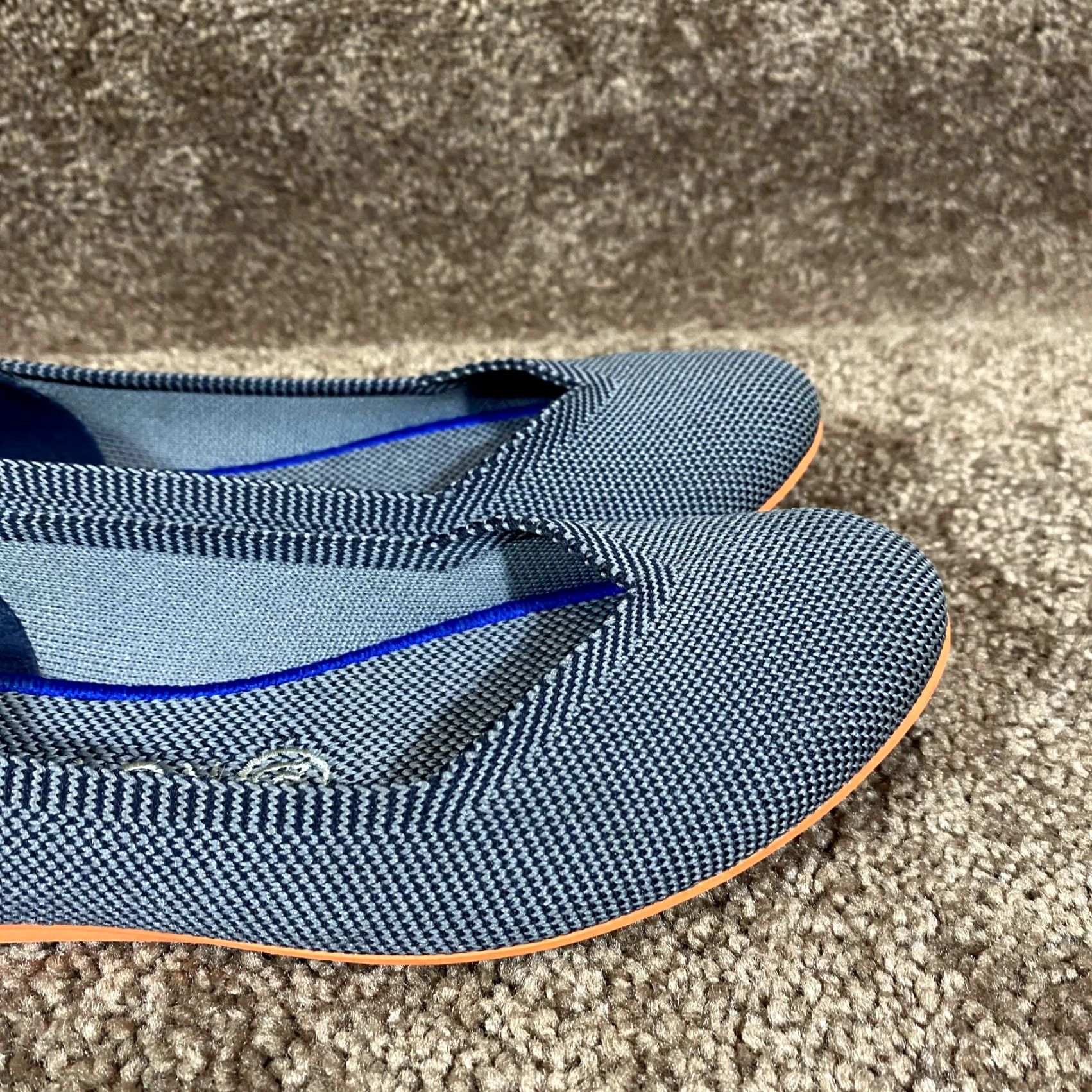 Vintage ROTHYS Flats Womens 7 Gray Flat Slip On Round Toe Career Workwear Cocktail Business Shoes Size US 7 / IT 37 - 3 Thumbnail