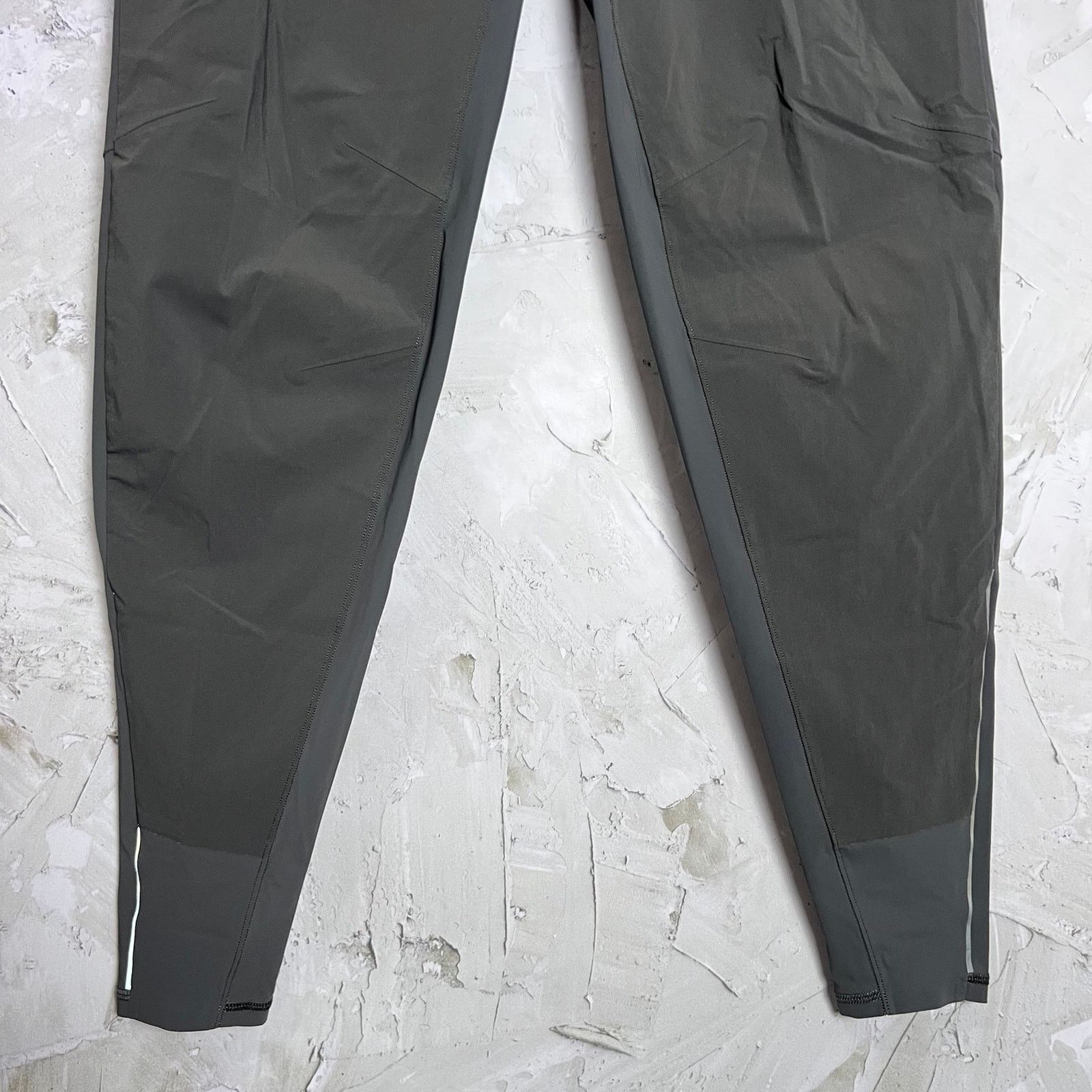 Lululemon Lululemon Surge Hybrid Pant Graphite Gray Size S Size US 33 - 10 Thumbnail
