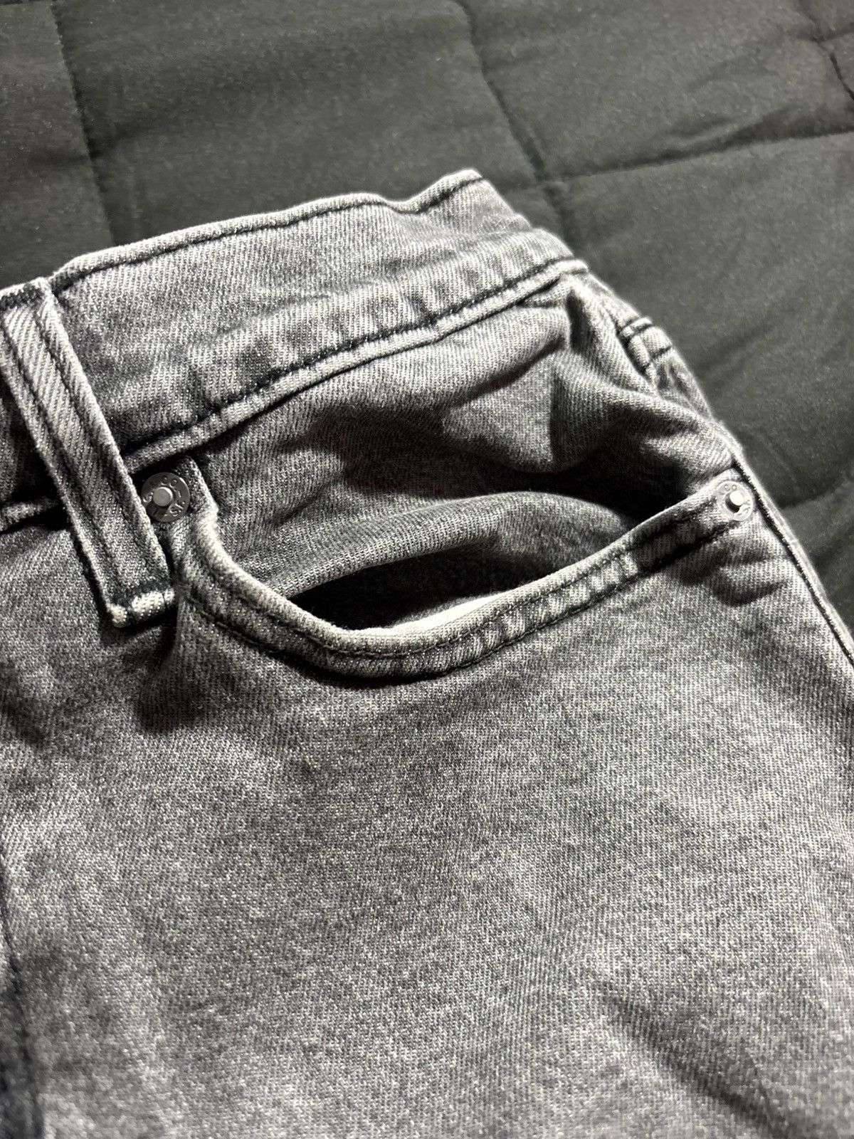 Levi's Levi’s Grey and Black Skinny Jeans Size US 29 - 4 Thumbnail
