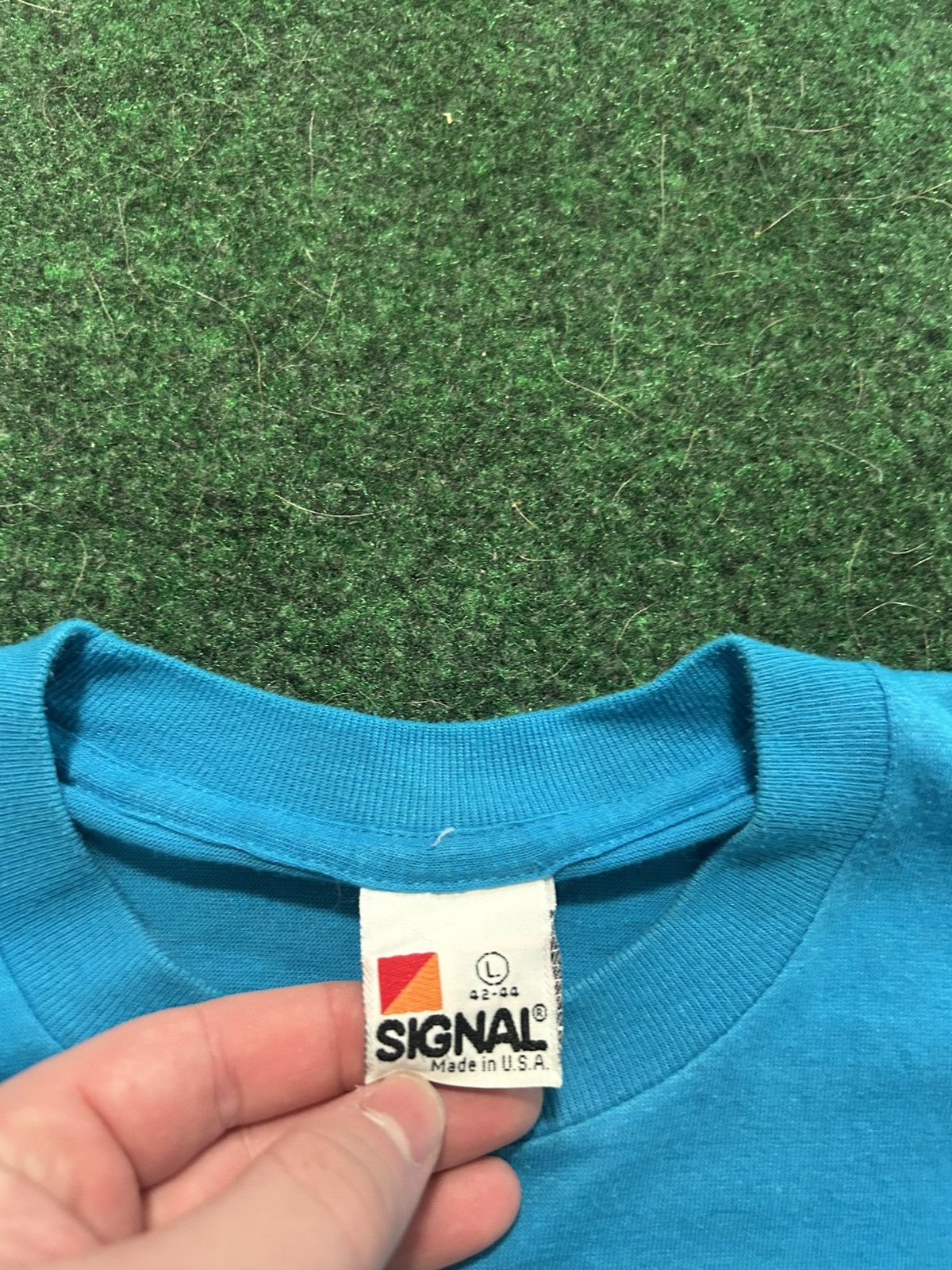 Signal Sport Vintage 1985 Chicago World Tour Band Tee Size US L / EU 52-54 / 3 - 3 Thumbnail