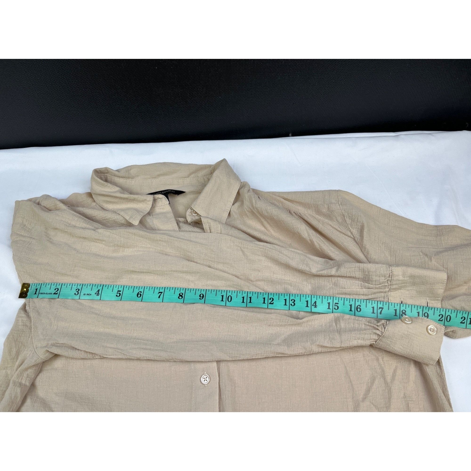 Banana Republic Banana Republic Women's Tan Oversized Shirt/Button Up SzM SK Size M / US 6-8 / IT 42-44 - 9 Thumbnail