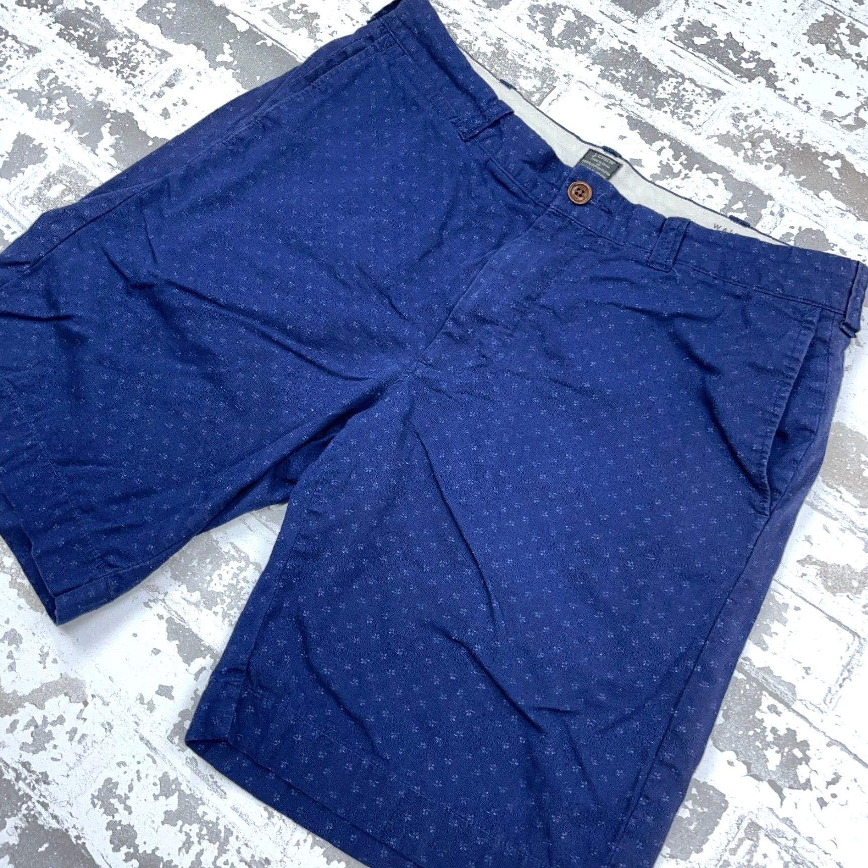 J.Crew J Crew Chino Shorts Men 32 Blue Twill Spotted Golf Preppy Beach Camp Adult Casual Workwear Summer Mens 32 Blue Chino Shorts Size US 32 / EU 48 - 4 Thumbnail