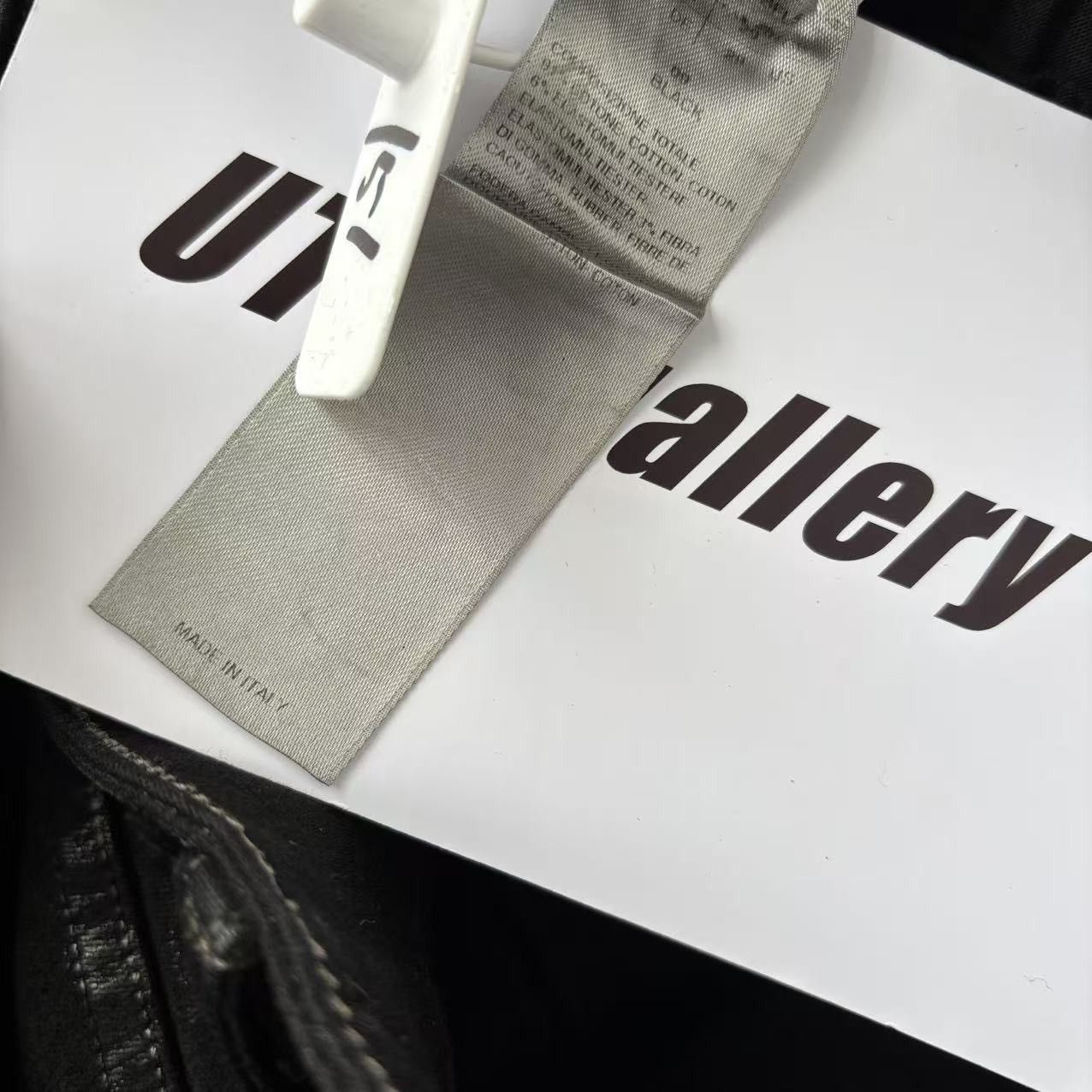 Rick Owens Drkshdw Rick Owens DRKSHDW Waxed Easy Creatch Distressed Denim Pants Size US 29 - 10 Thumbnail
