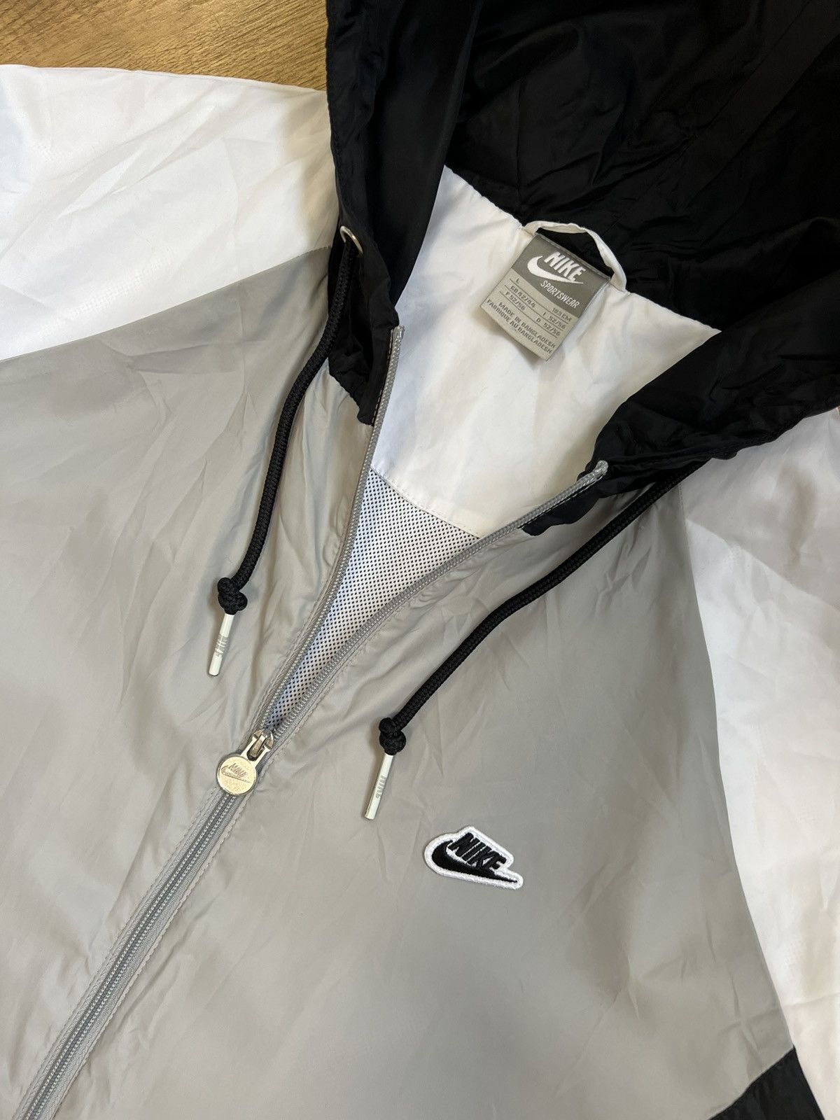 Nike Nike vintage light zip jacket Size US L / EU 52-54 / 3 - 4 Thumbnail