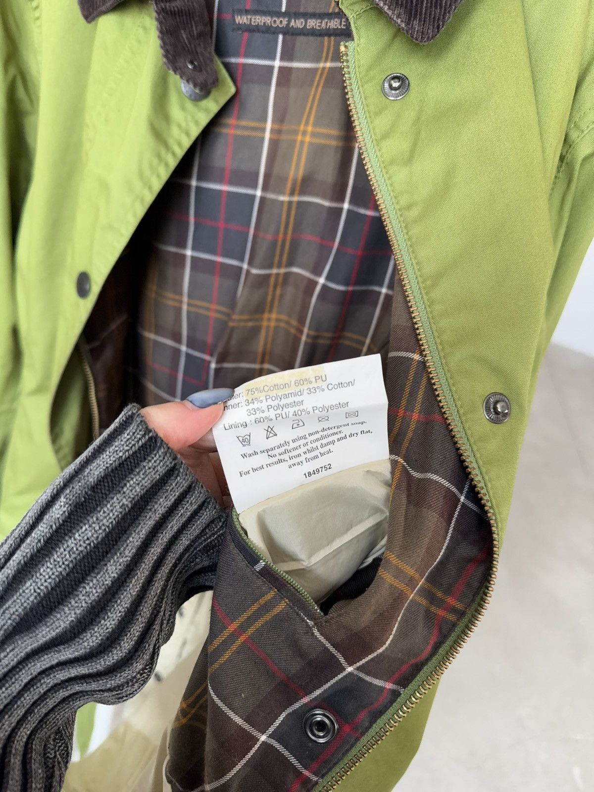Barbour Vintage Barbour Waterproof Green Short Coat Size XL / US 12-14 / IT 48-50 - 12 Thumbnail