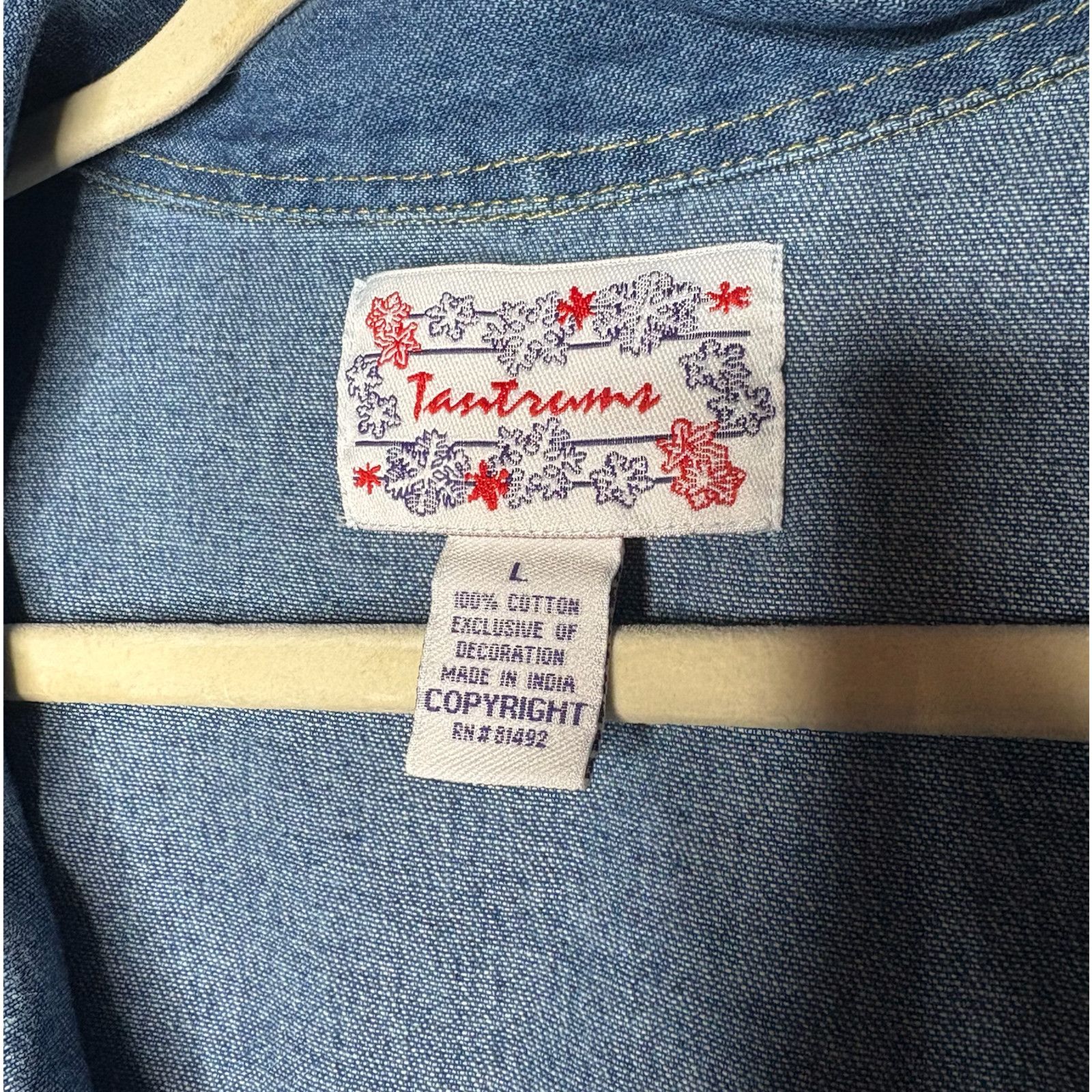 Vintage Tantramz Vintage Denim Patchwork Christman Button Up Shirt L Size L / US 10 / IT 46 - 3 Thumbnail
