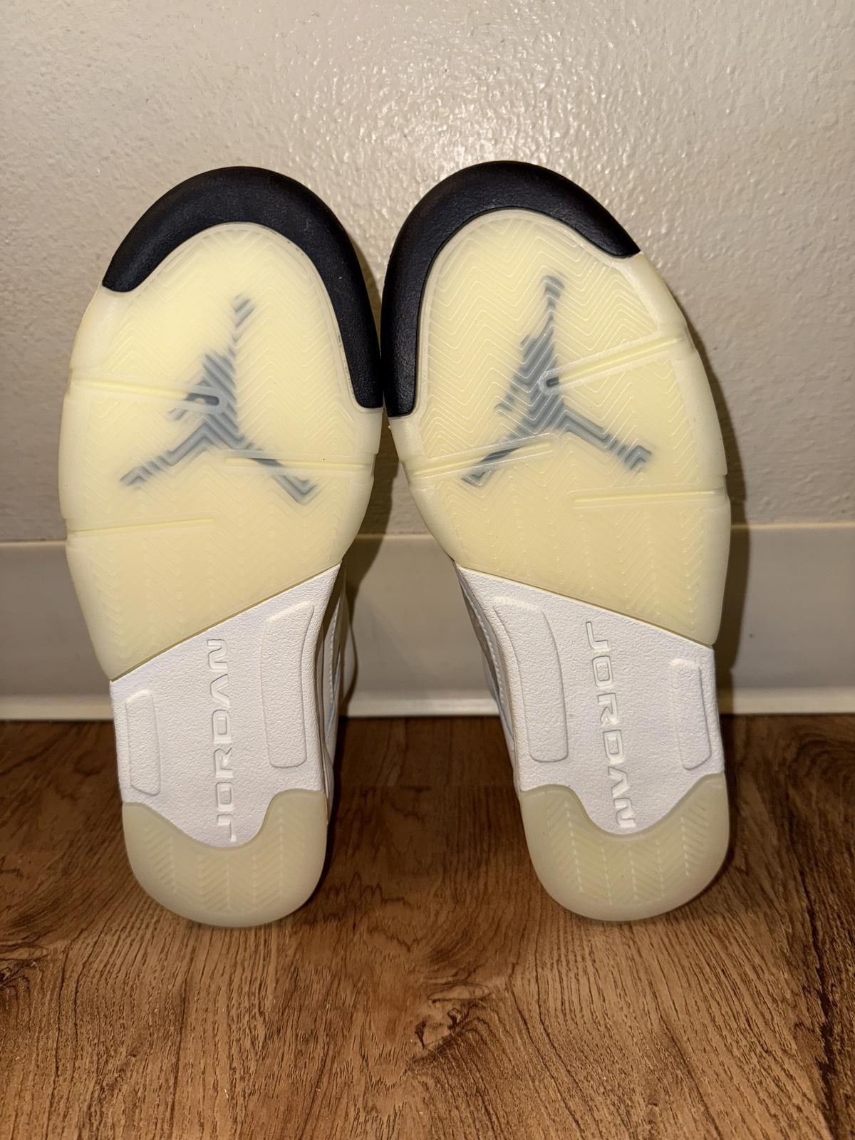 Nike Jordan 5 Retro SE Sail (Gs) Size US 7 / EU 40 - 3 Thumbnail