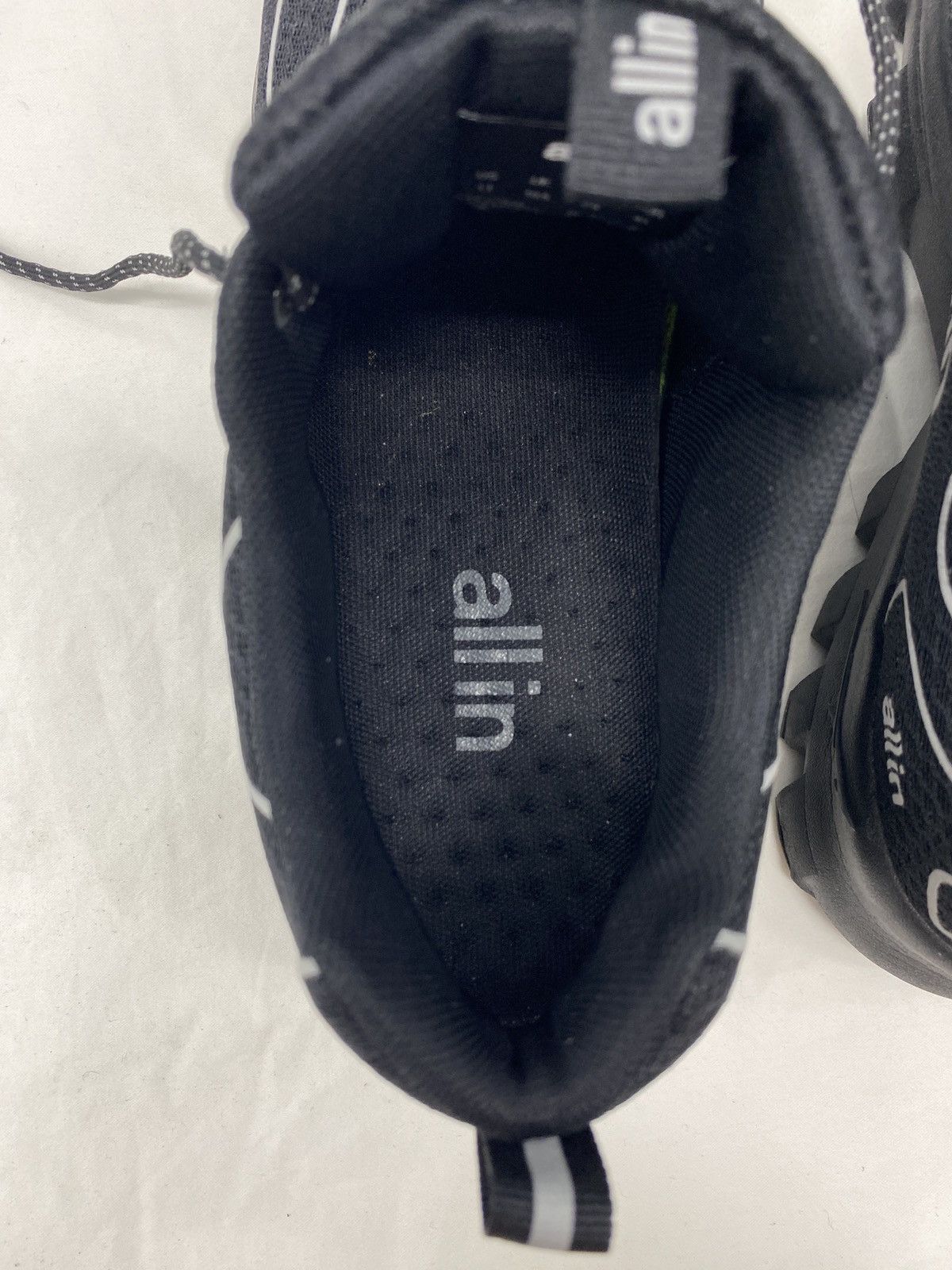 All-In All In Logo Tennis Shoes Size US 11 / EU 44 - 8 Thumbnail