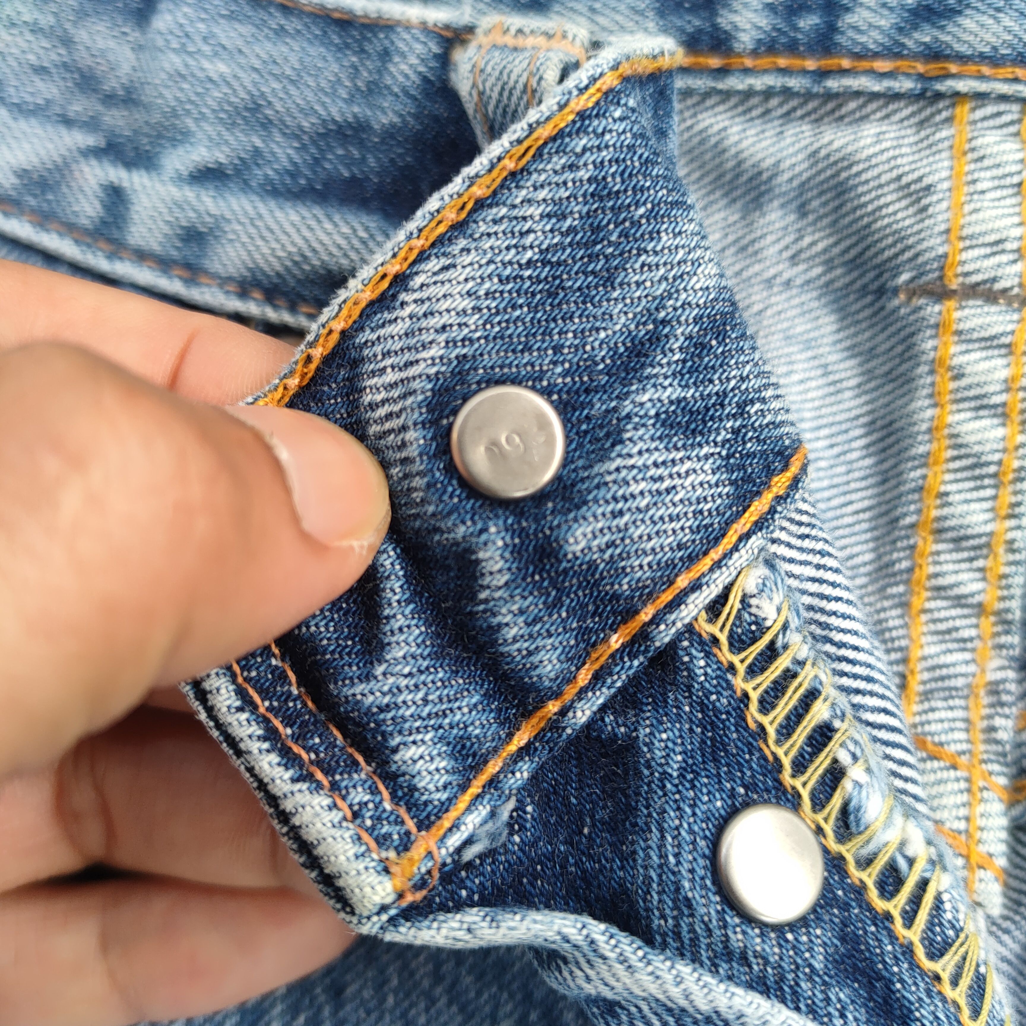 Levi's Vintage Clothing VINTAGE LEVI'S 501 BIG E SELVAGE DISTRESSED JEANS PANTS Size US 28 / EU 44 - 11 Thumbnail