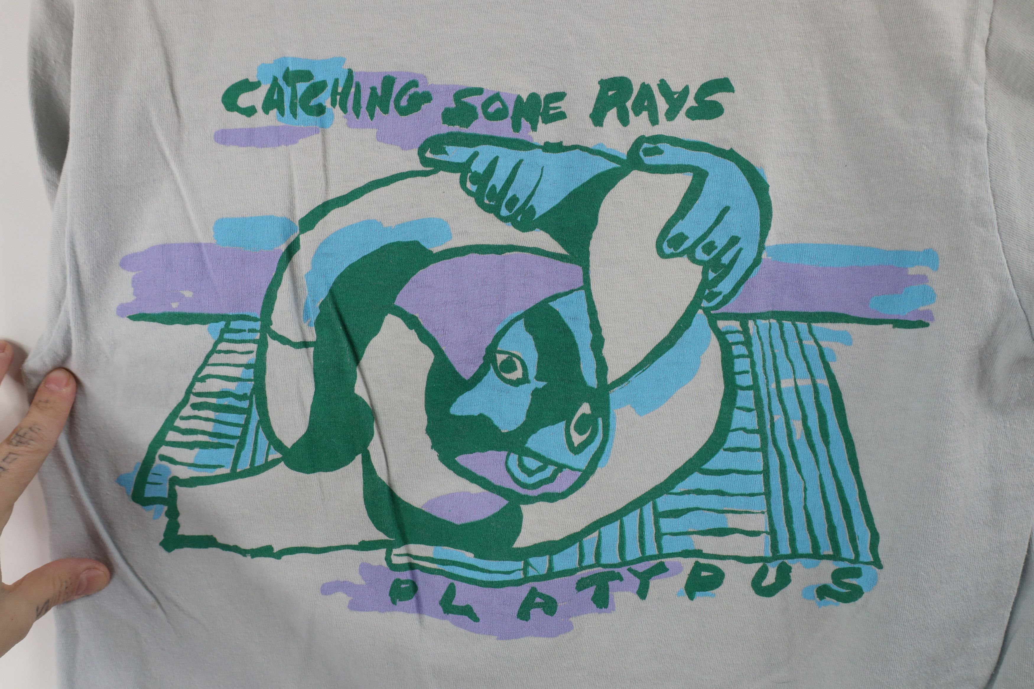 Vintage Vintage 80s 90s Streetwear Beach Platypus Art T-Shirt USA Size US S / EU 44-46 / 1 - 11 Thumbnail