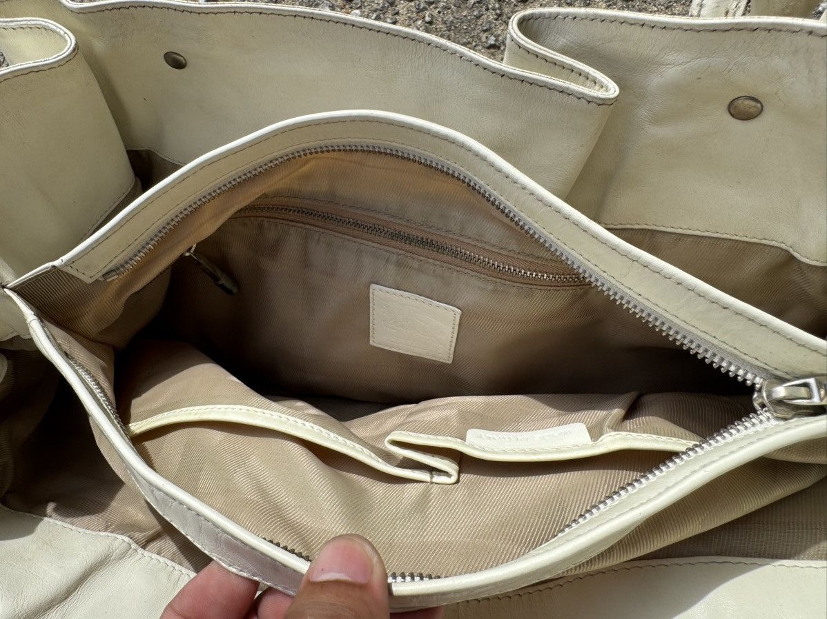 Burberry Burberry Belt White Quilted Leather Tote Bag Size ONE SIZE - 15 Thumbnail