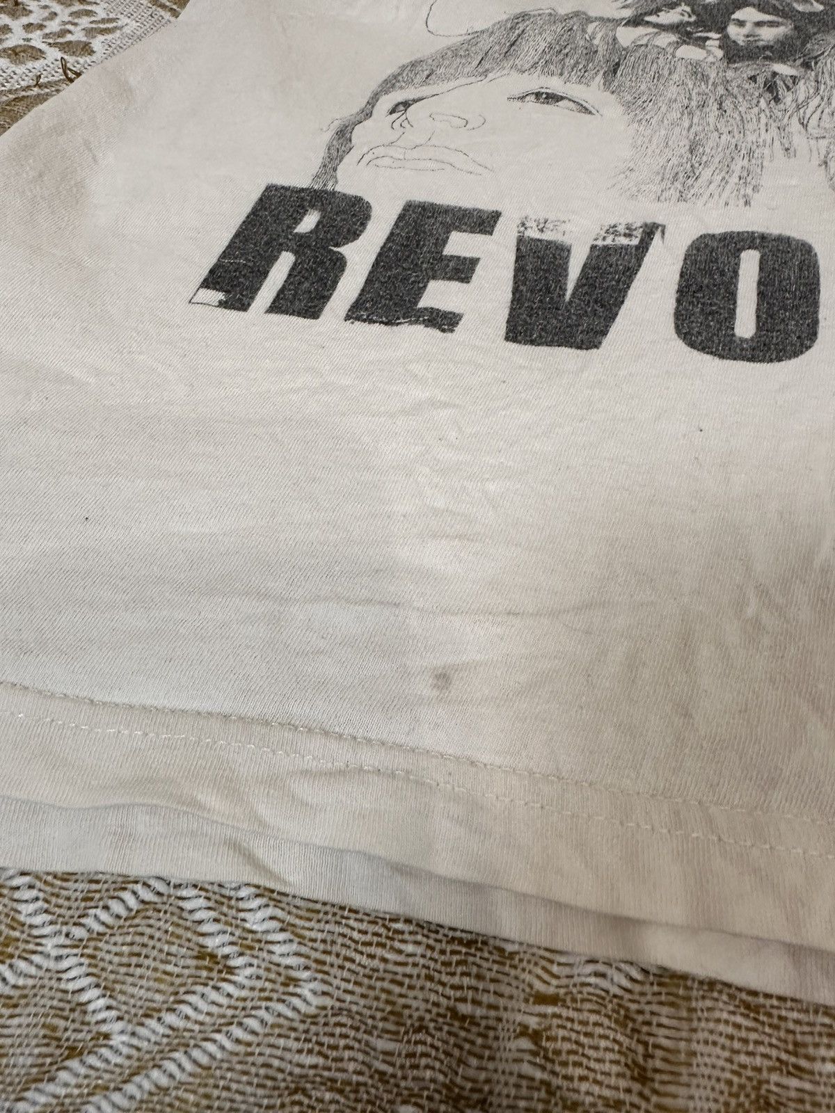 Apple 🔥 The Beatles Revolver Art T Shirt Rock Band Apple Vintage Size US M / EU 48-50 / 2 - 6 Thumbnail