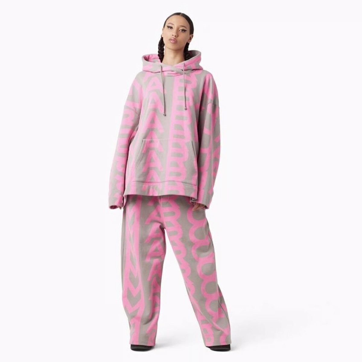 Marc Jacobs Marc Jacobs Runway Monogram Oversize Hoodie & Pants Set Size M / US 6-8 / IT 42-44 - 8 Thumbnail