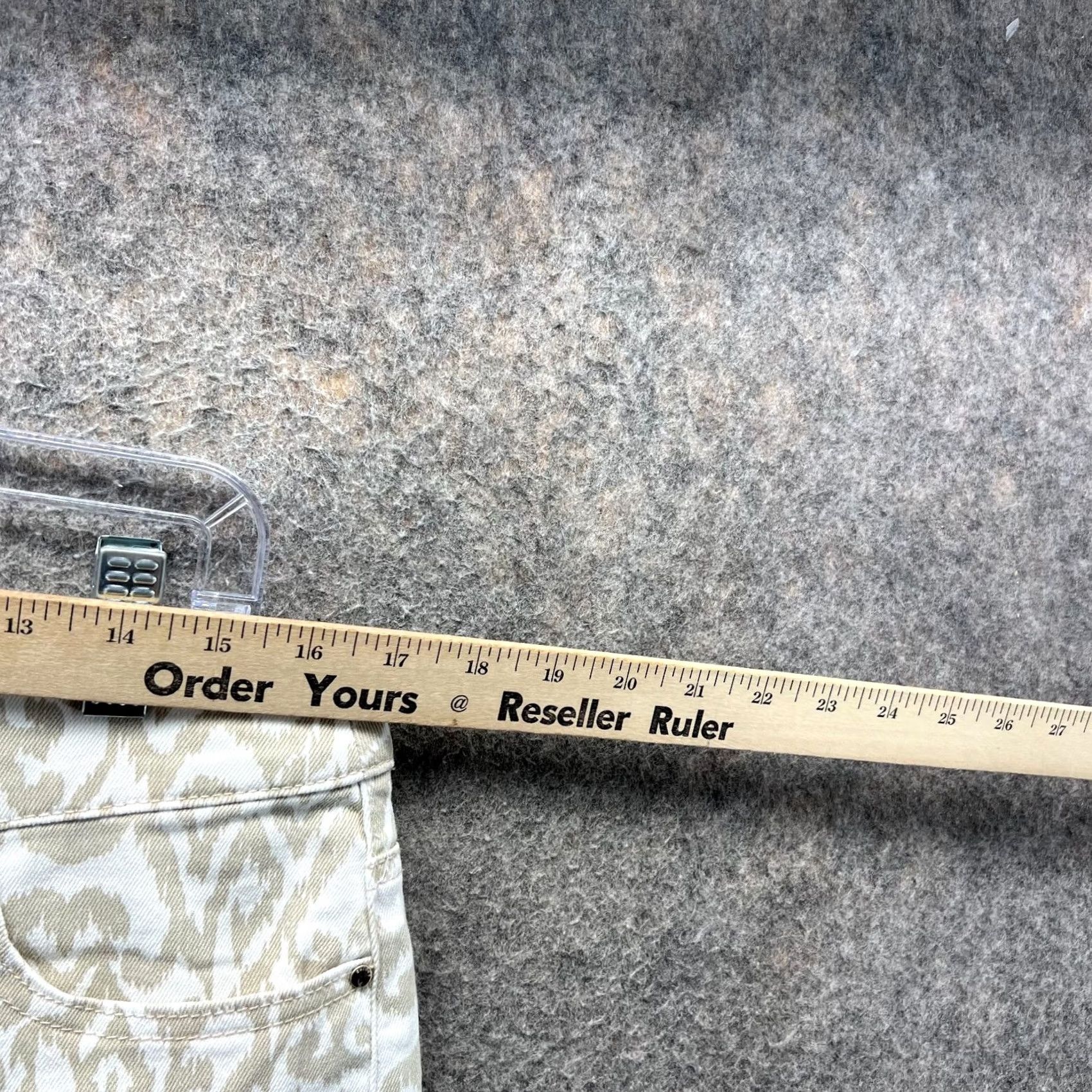Vintage Chico's Pants Womens 1 White Beige Chino Printed Capri Cropped Dressy Casual Straight Leg 22 in Inseam Womens (Size 1) Beige Cropped Capris Size 25" / US 0 / IT 36 - 5 Thumbnail