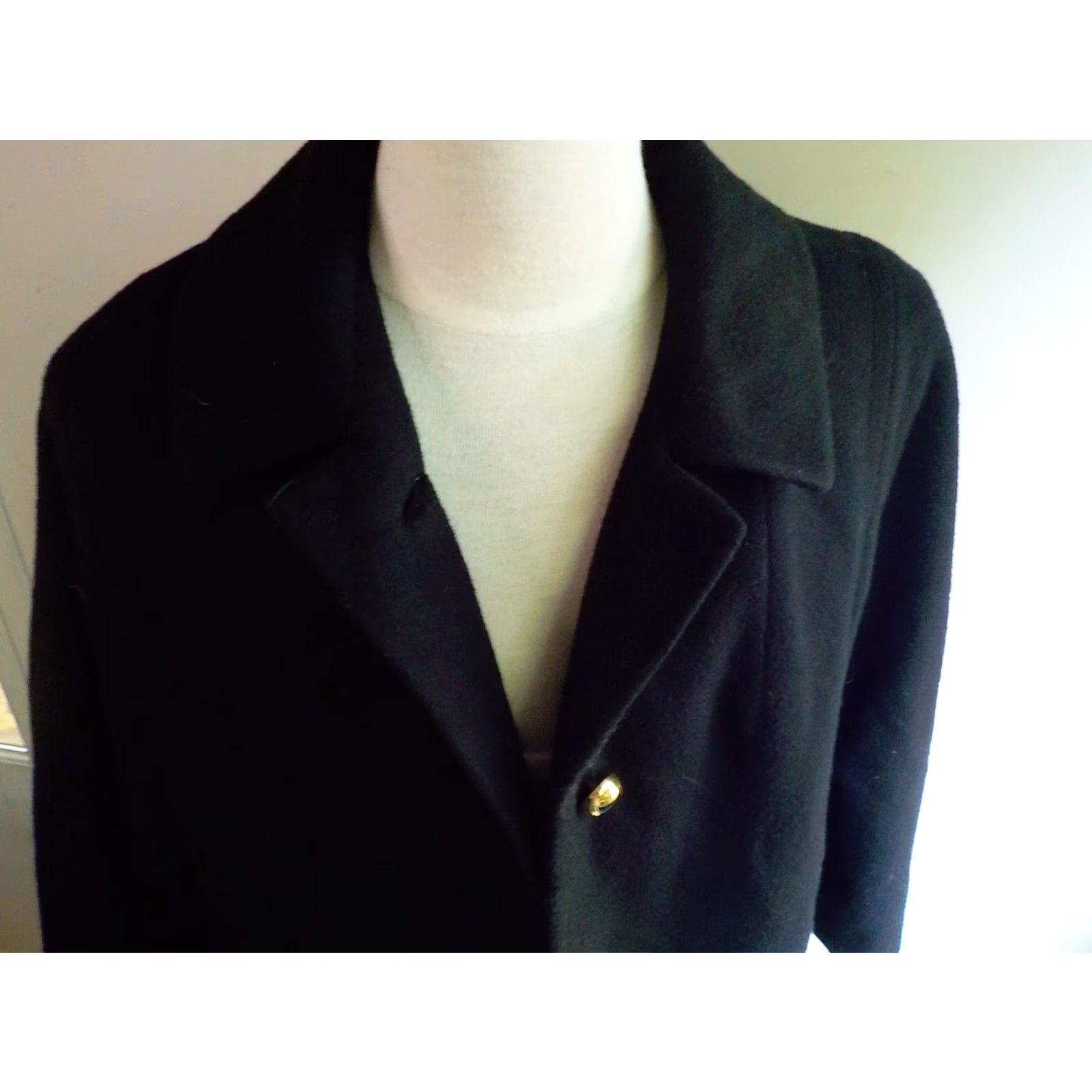 Vintage VINTAGE Regency Cashmere Coat for Lane Bryant Black Coat 2X Overcoat 100% Cashmere Gold Buttons Side Pockets Fully Lined Womens Size XXL / US 16-18 / IT 52-54 - 2 Thumbnail