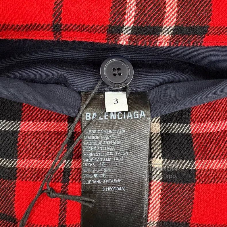 Balenciaga Balenciaga Double-Sided Wear Dark Blue Red Lining Plaid Pu Size US L / EU 52-54 / 3 - 5 Thumbnail