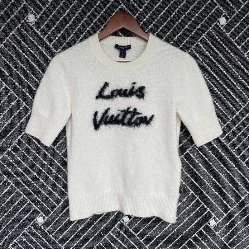 Louis Vuitton Louis Vuitton Cream Wool Blend T-Shirt 0089 Size M / US 6-8 / IT 42-44 - 1 Thumbnail
