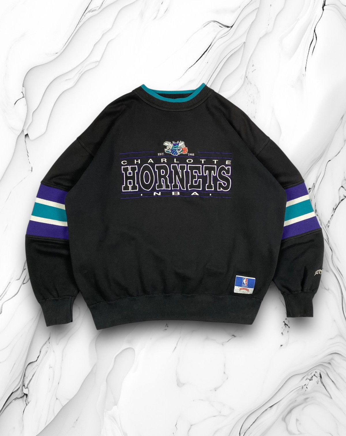 Vintage 90s Charlotte Hornets NBA Basketball Sweatshirt Mens