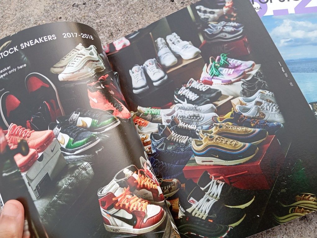 Japanese Brand Combo 🎉 Nike Out Of Stock Sneakers Magazine 📚 Size ONE SIZE - 2 Thumbnail