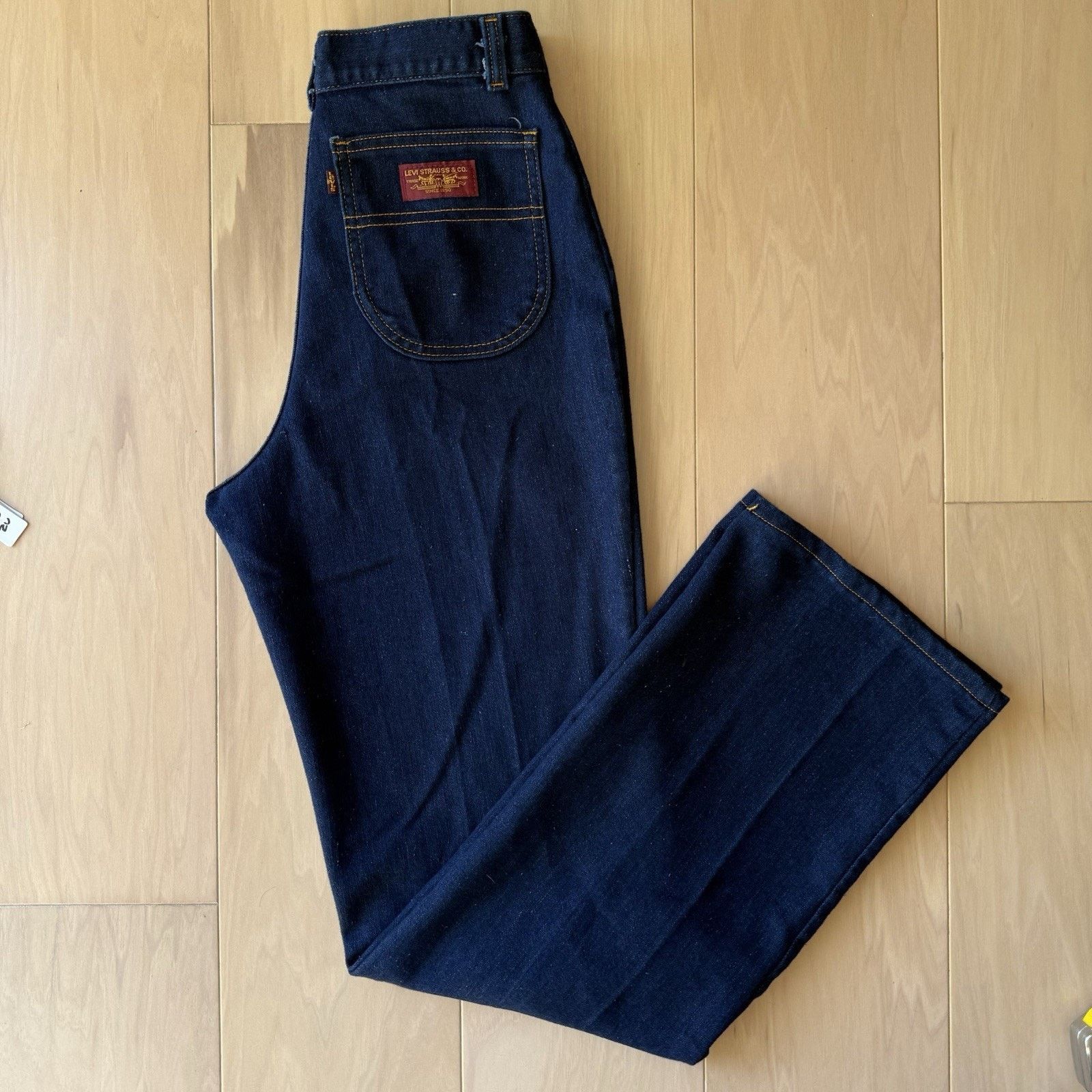 Levi's Vintage Levis 829 Bell Bottom Jeans 26 For Women 70s Flares Size 26" / US 2 / IT 38 - 2 Thumbnail