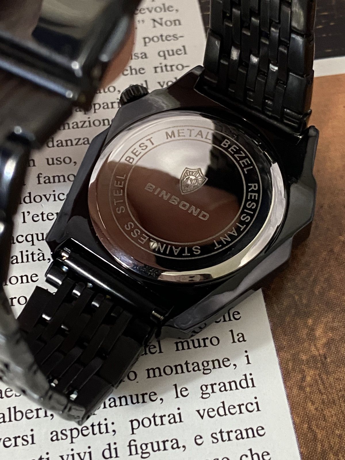 Japanese Brand Very Rare Futuristic BINBOND Black Faceted Watch Size ONE SIZE - 5 Thumbnail