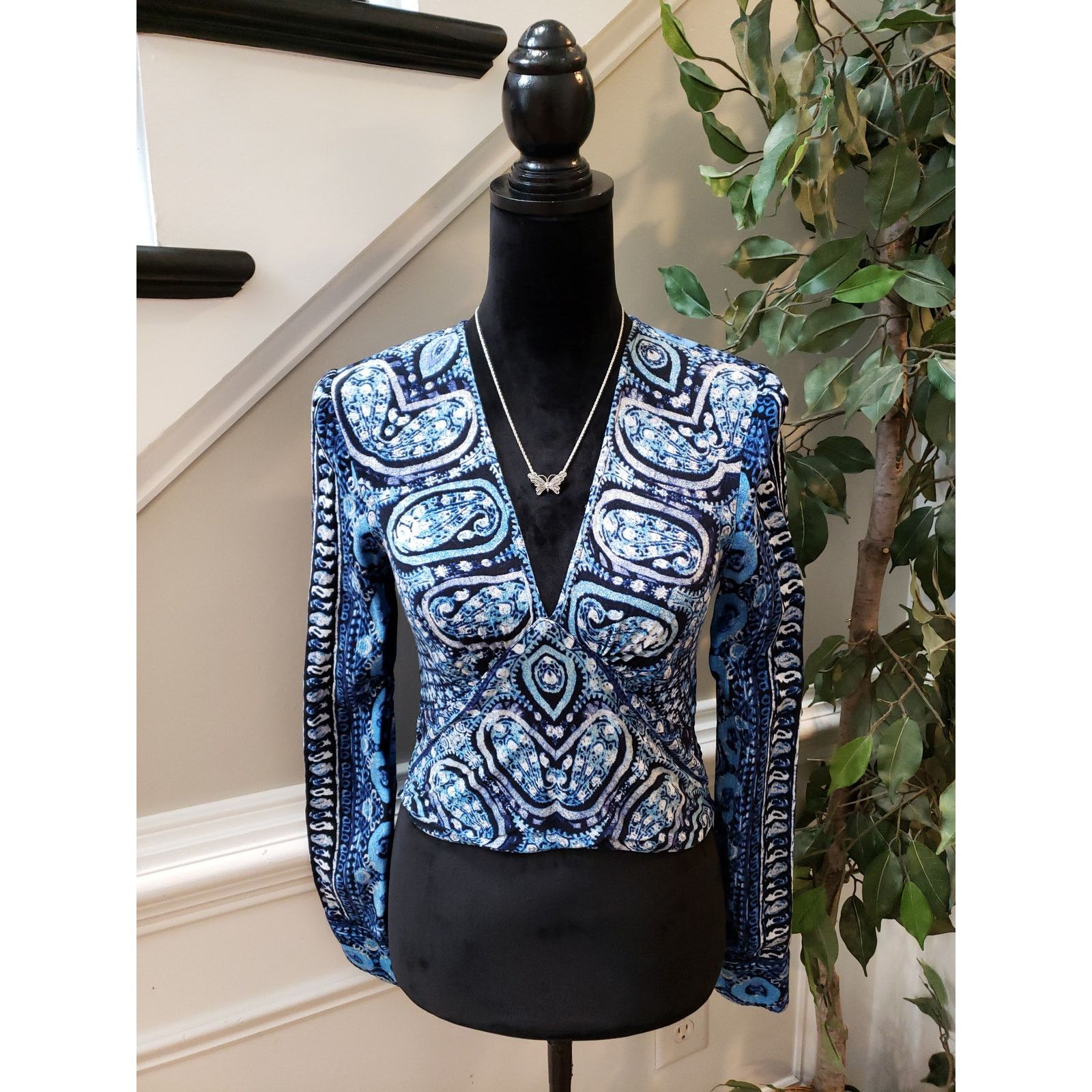 Free People Free People Blouse Women XS Blue Boho Paisley Long Sleeve Size XS / US 0-2 / IT 36-38 - 2 Thumbnail