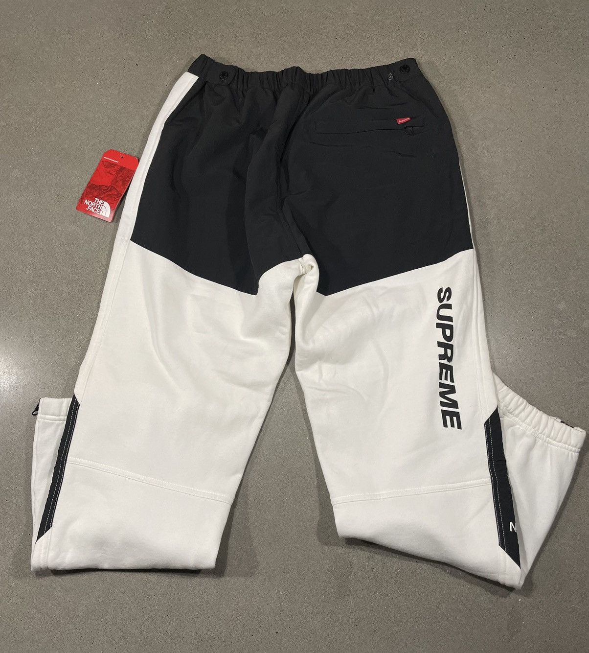 Supreme × The North Face RARE: S/S 2016 Supreme x TNF Steep Tech Joggers "White" Size US 32 / EU 48 - 6 Thumbnail