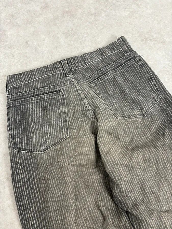 Roberto Cavalli 2000s Roberto Cavalli Grey Stripes Pants Size 26" / US 2 / IT 38 - 7 Thumbnail