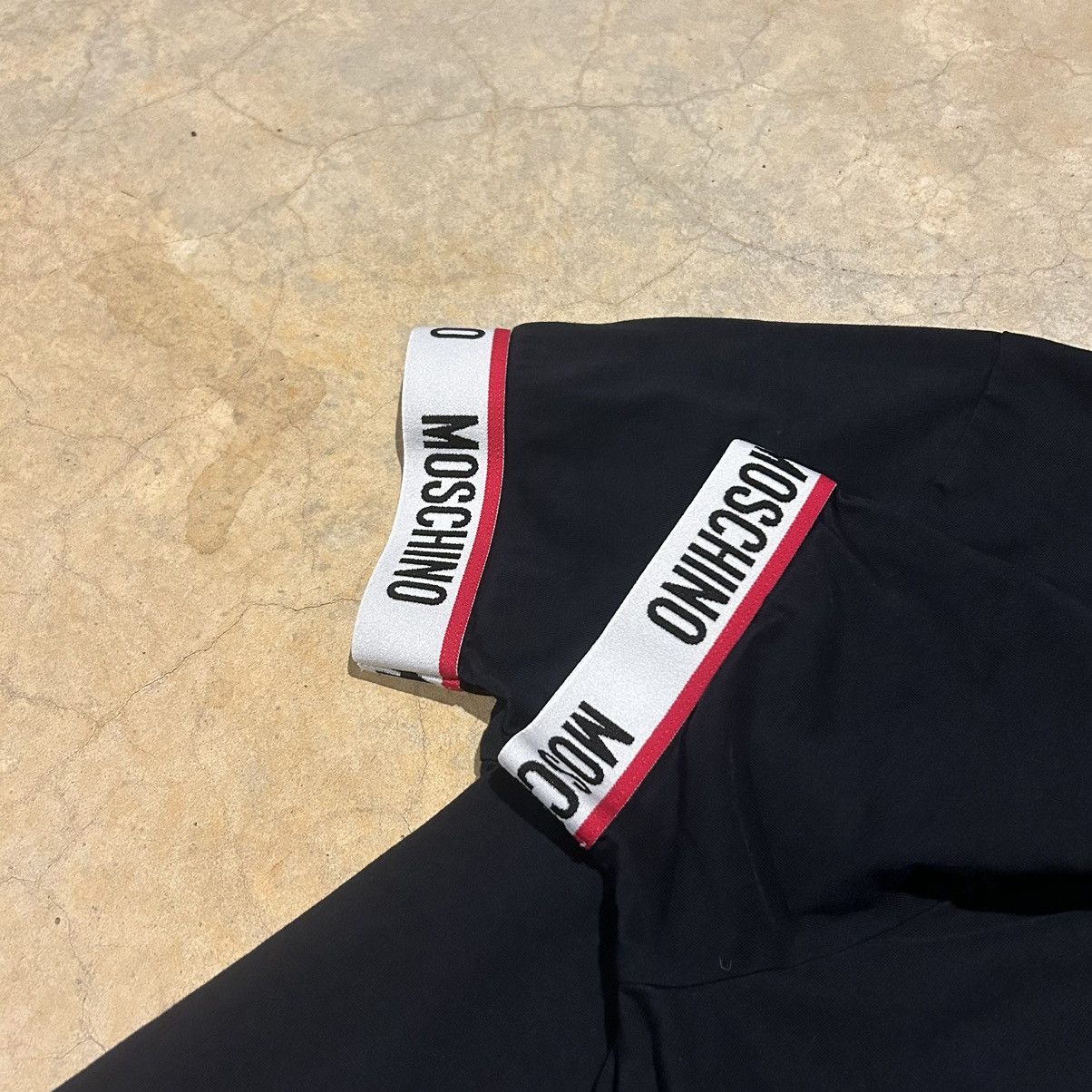 Designer × Moschino Moschino Underwear Tape Cuff Sleeve Tee Essential Rare Size US S / EU 44-46 / 1 - 3 Thumbnail