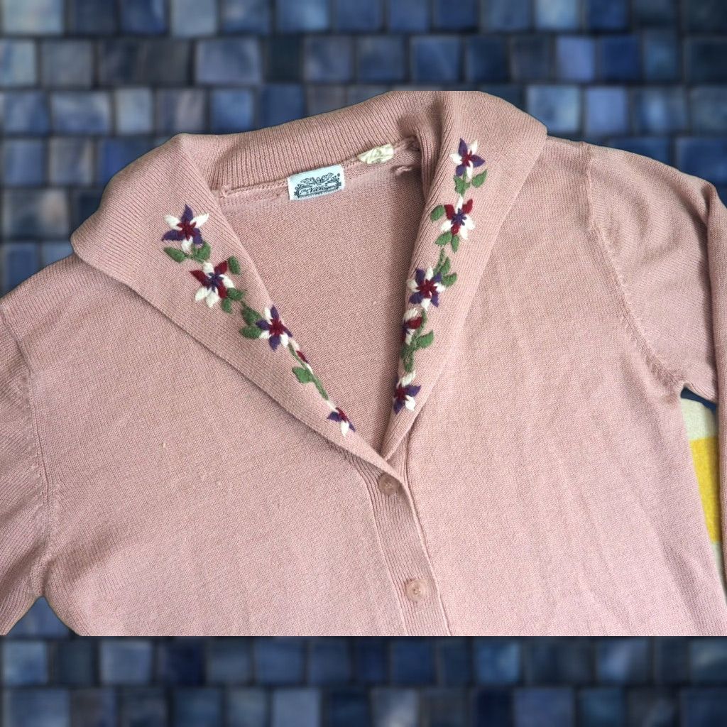 Vintage Vtg Villagers Wool Blend Mauve Pink Grandma Floral Button Sweater L Size L / US 10 / IT 46 - 1 Thumbnail