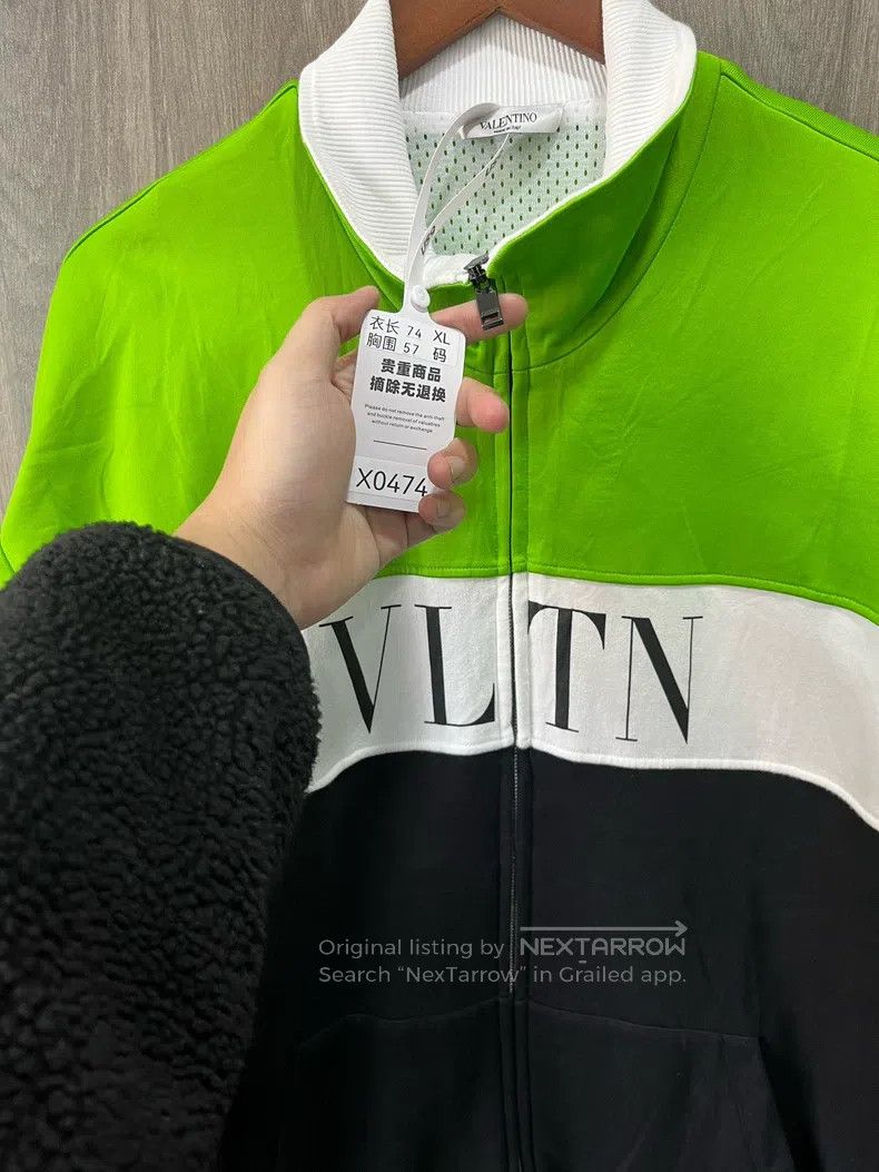 Valentino Valentino Color-blocking logo printed jacket Size US XL / EU 56 / 4 - 4 Thumbnail
