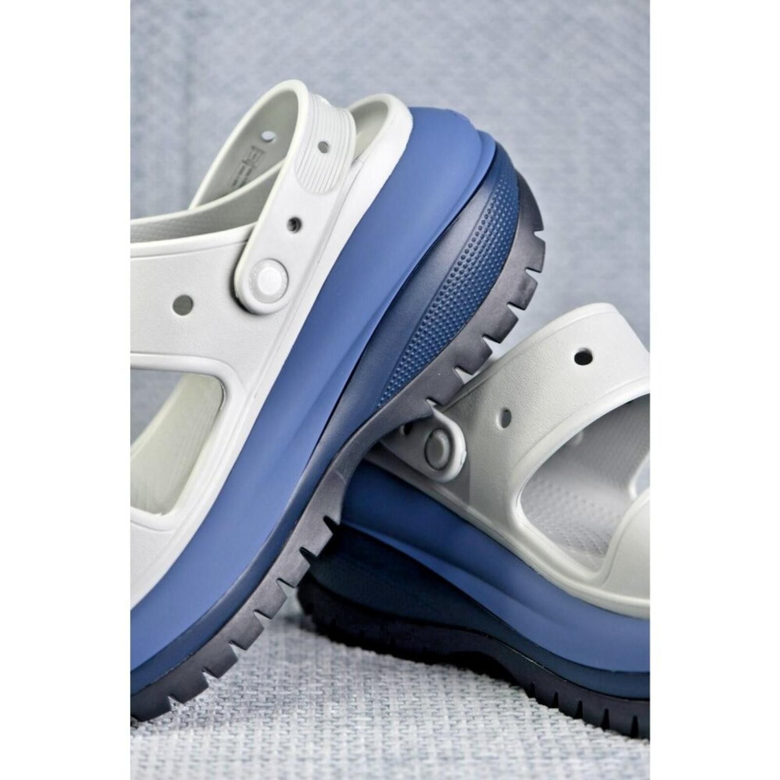 Crocs Crocs Classic Mega Crush Matte Sandal | Mirage | 207989-5AF Size US 9 / IT 39 - 10 Thumbnail