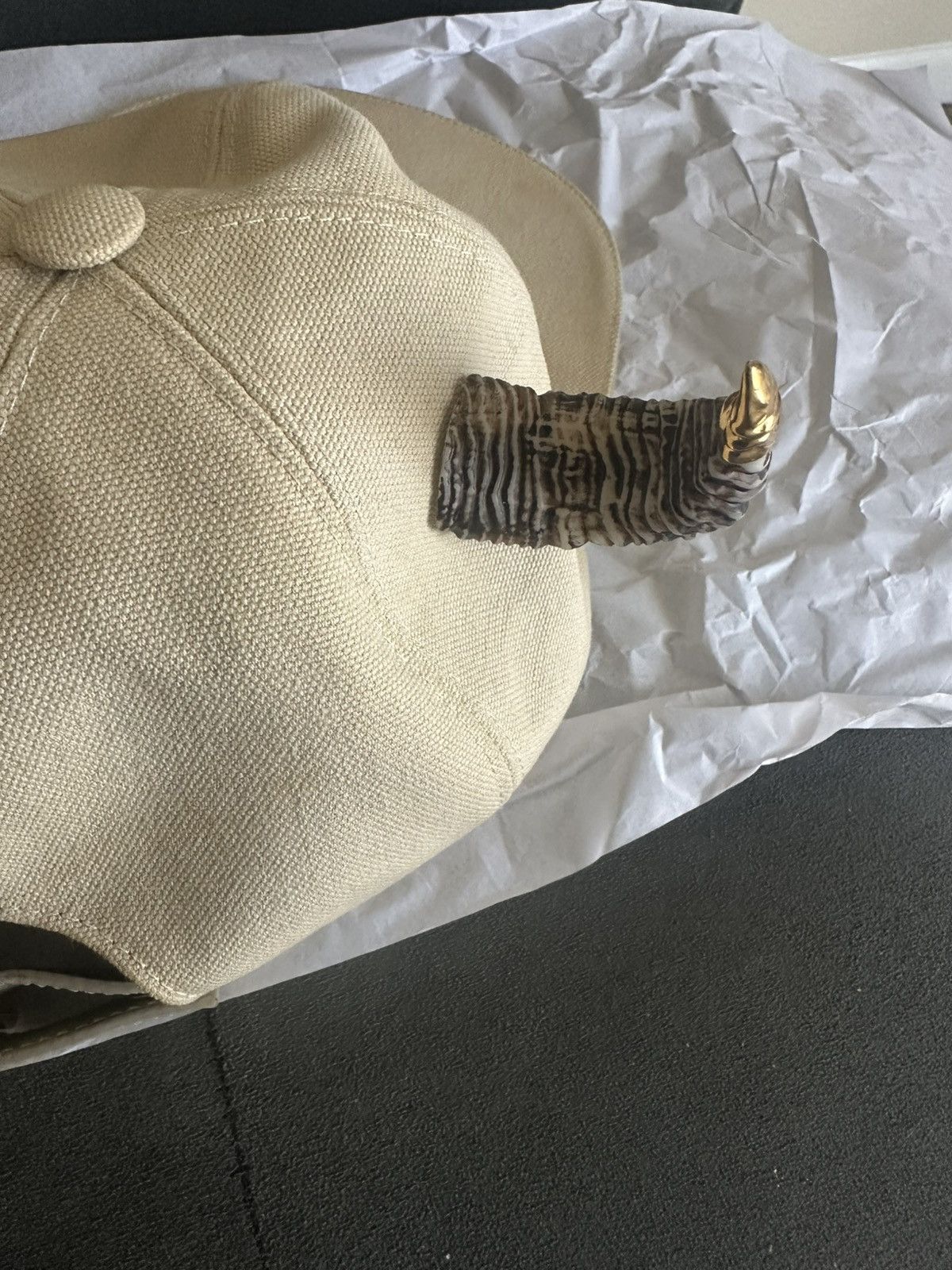 Givenchy Givenchy 21ss cowhorn hat Size ONE SIZE - 7 Thumbnail