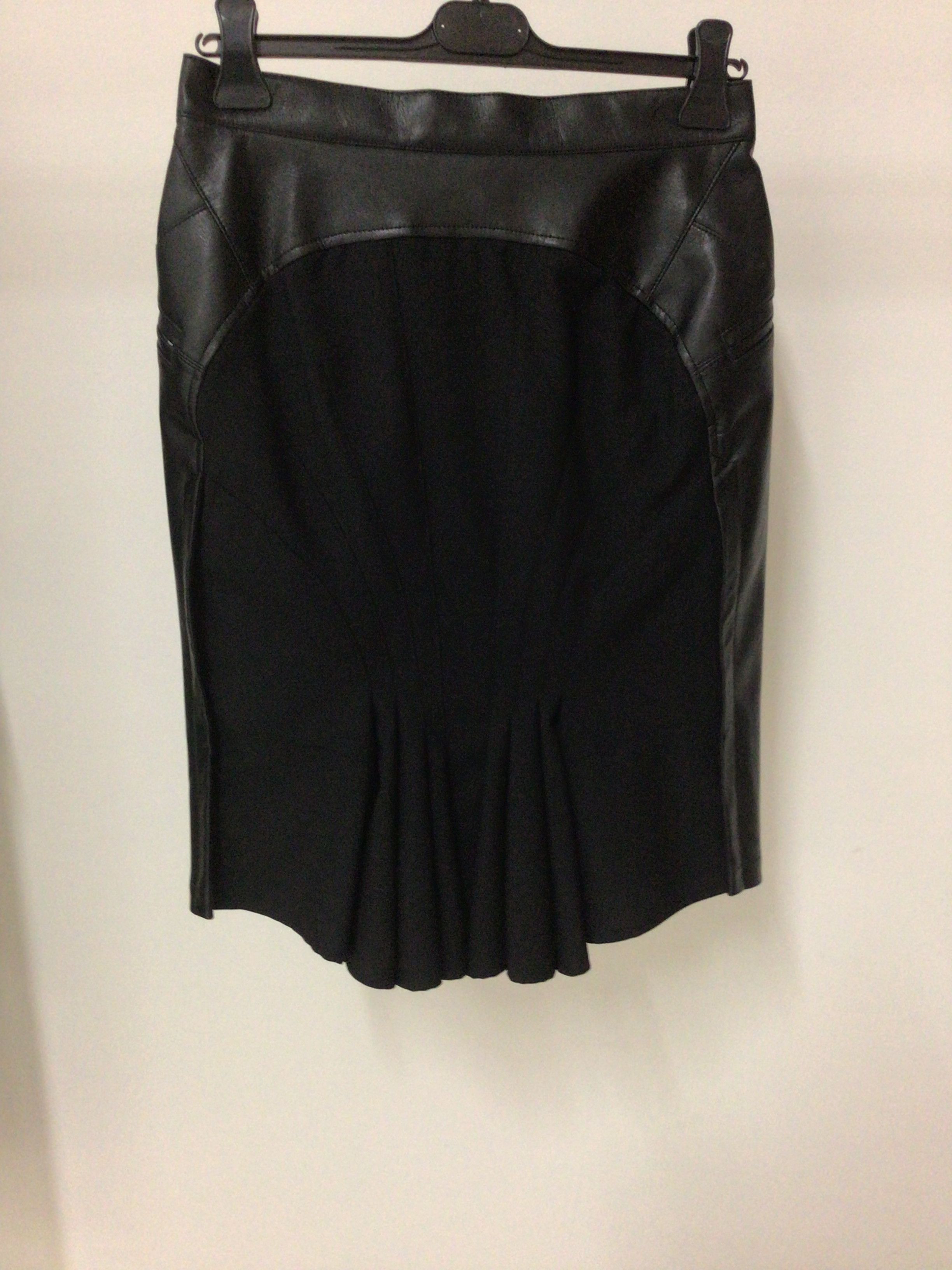 Junya Watanabe Junya Watanabe Leather Skirt Size 29" - 2 Thumbnail