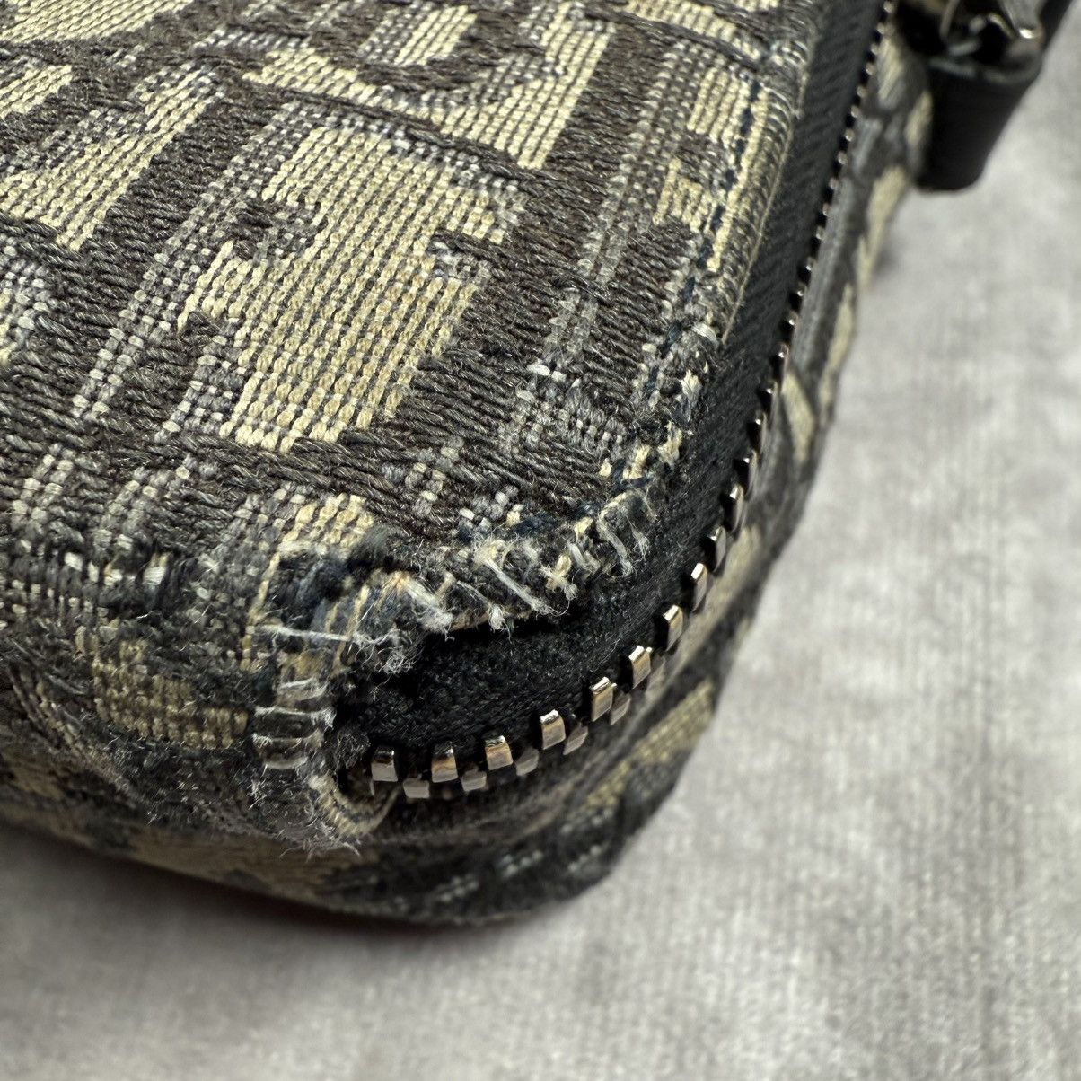 Dior Dior 2020 Oblique Jacquard Zipped Pouch Crossbody Size ONE SIZE - 10 Thumbnail