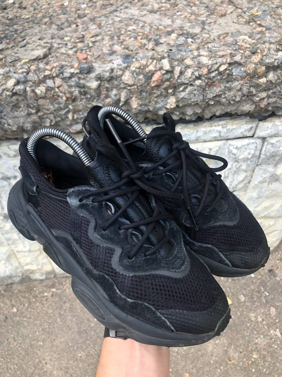 Adidas VERY RARE ADIDAS ORIGINAL OZWEEGO FULL BLACK SNEAKERS Y2K Size US 4 / IT 34 - 3 Thumbnail