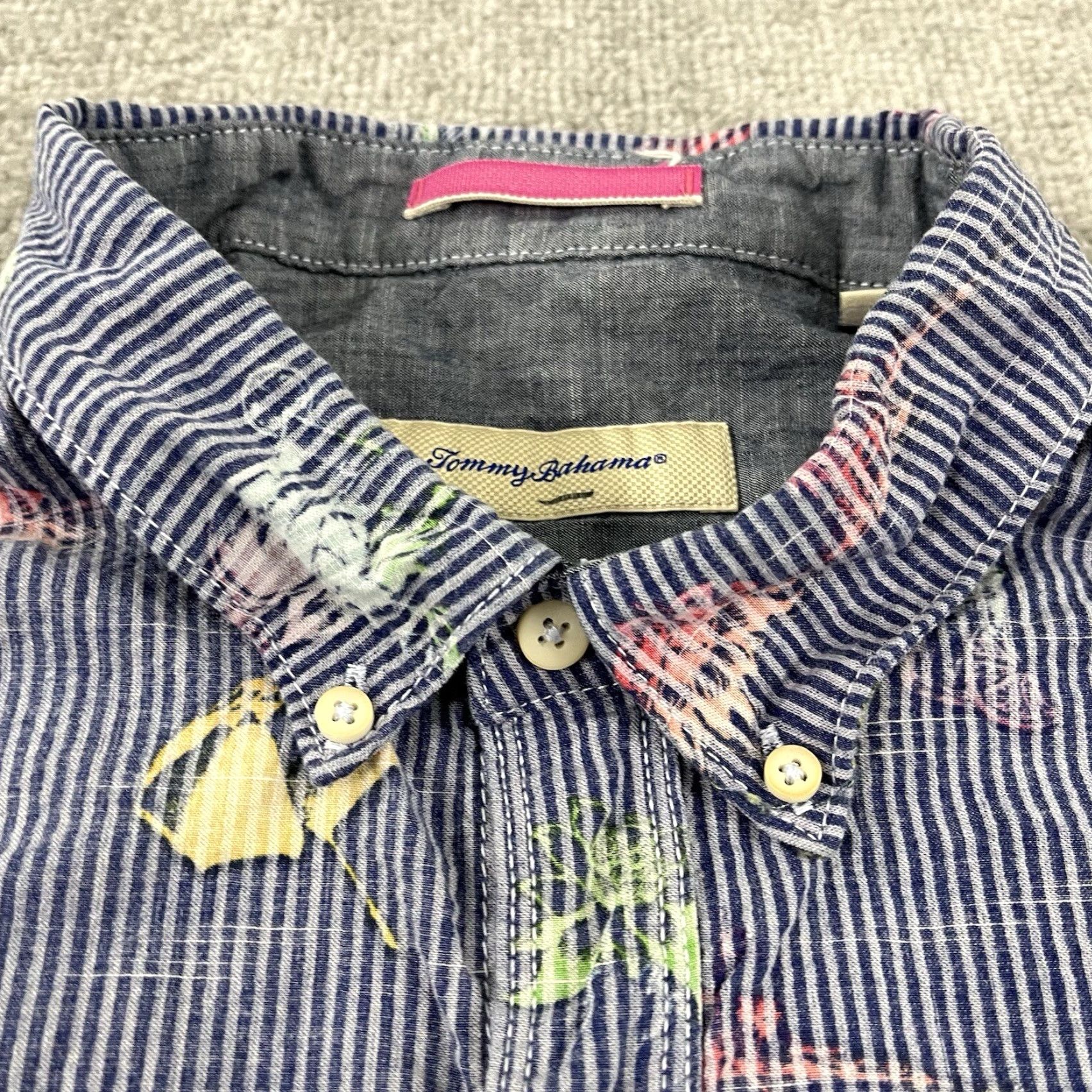 Tommy Bahama TOMMY BAHAMA Shirt Mens XL Blue Hawaiian Tropical Fish Palm Button-Down Shirt Size US XL / EU 56 / 4 - 3 Thumbnail