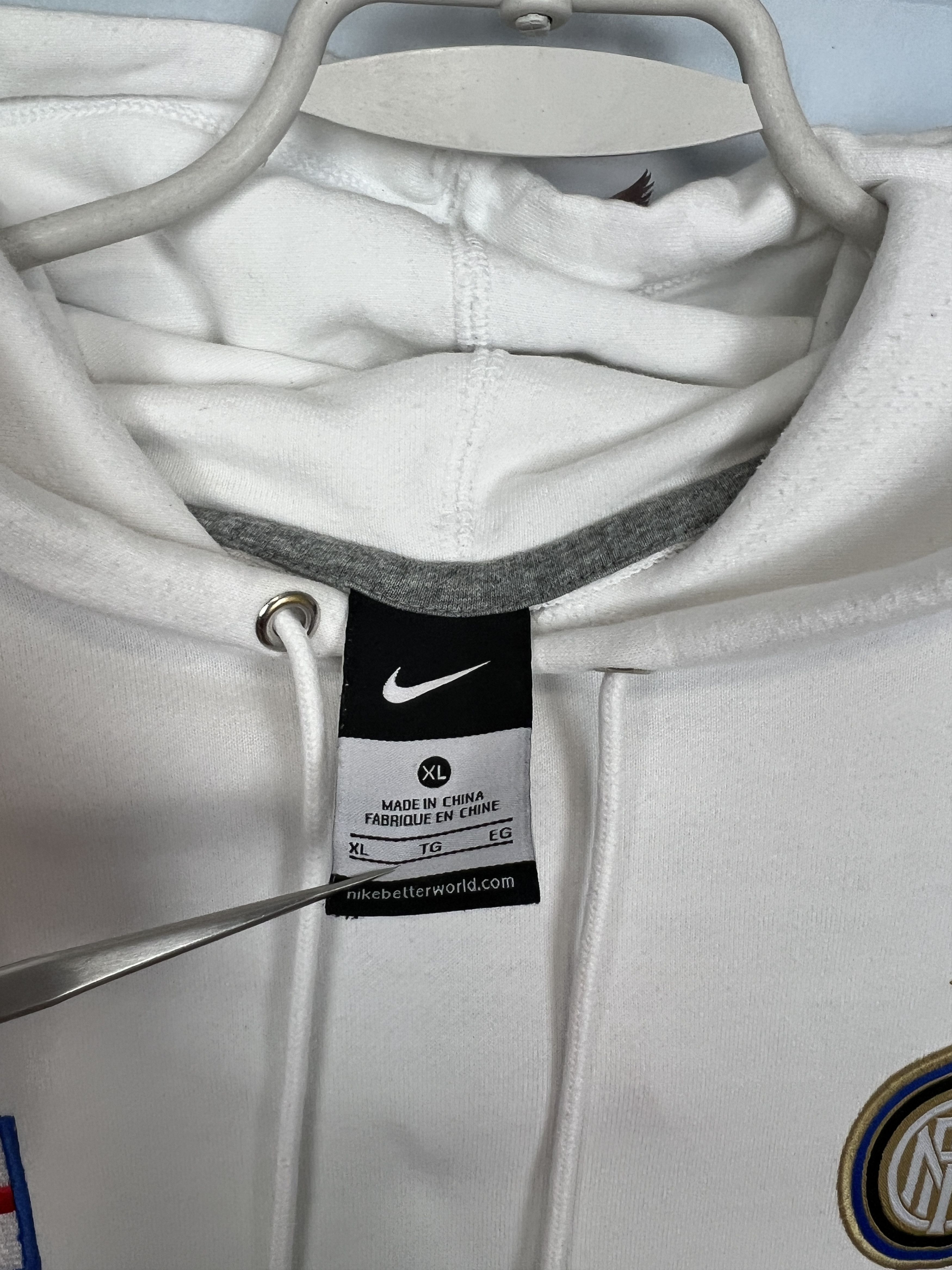 Nike Vintage Nike Inter Milan Football Hoodie White Soccer Jacket Size US XL / EU 56 / 4 - 8 Thumbnail