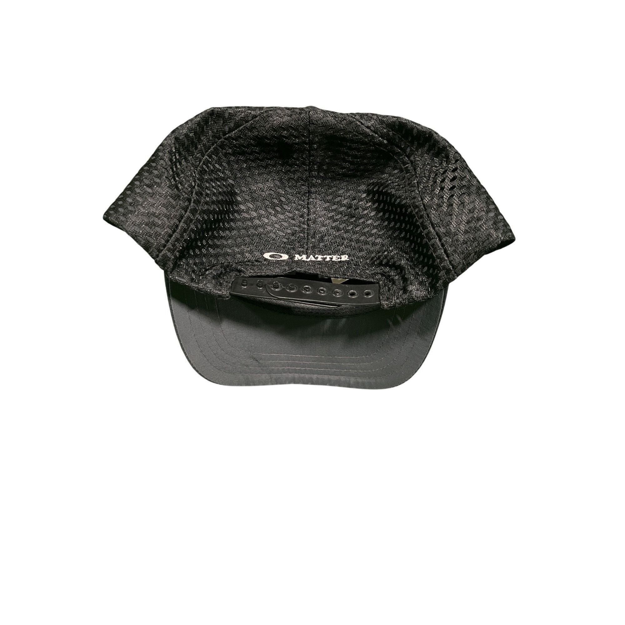 Oakley Vintage Oakley mesh SnapBack hat | Grailed
